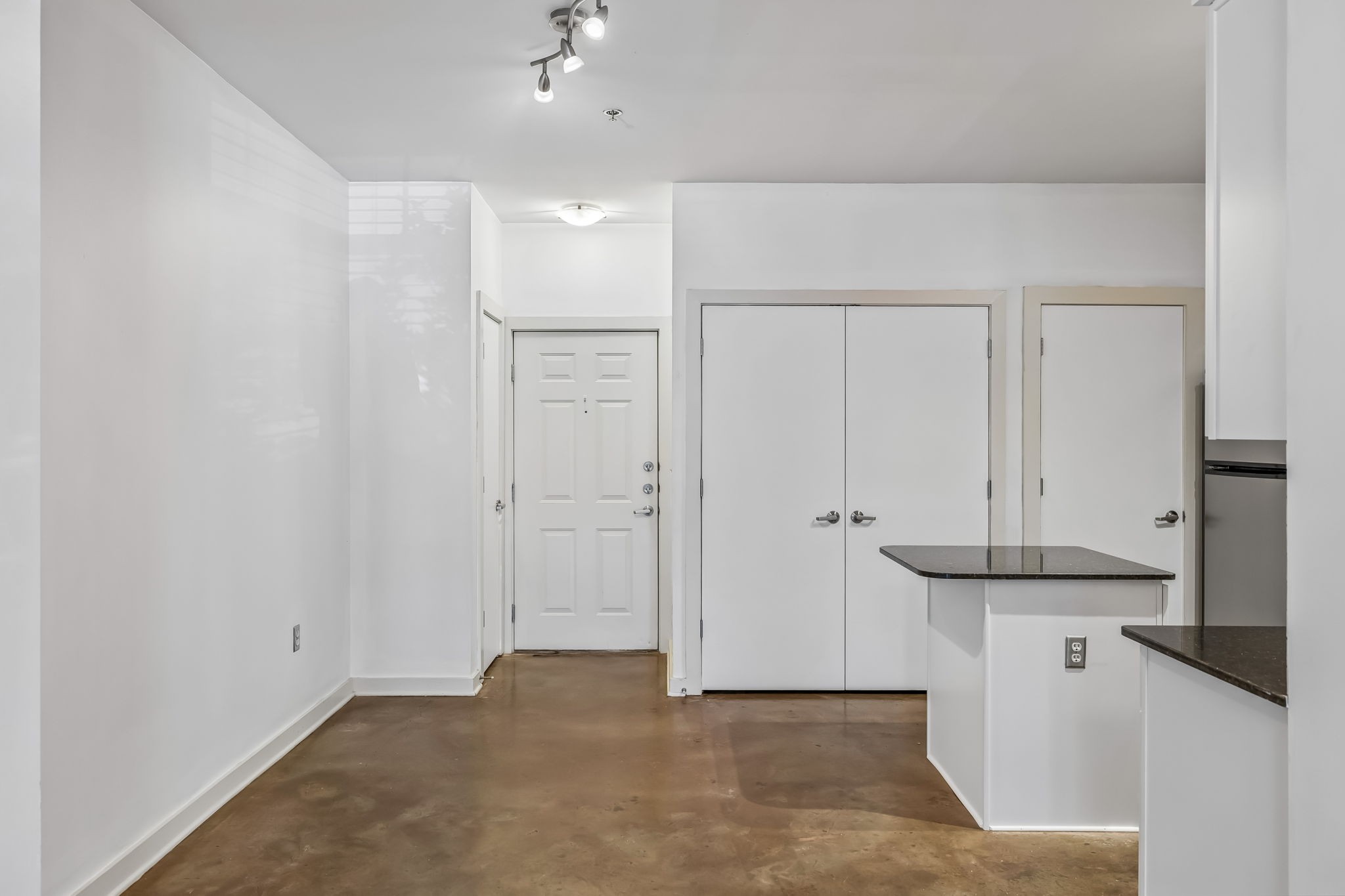 1803 Broadway Unit: 226