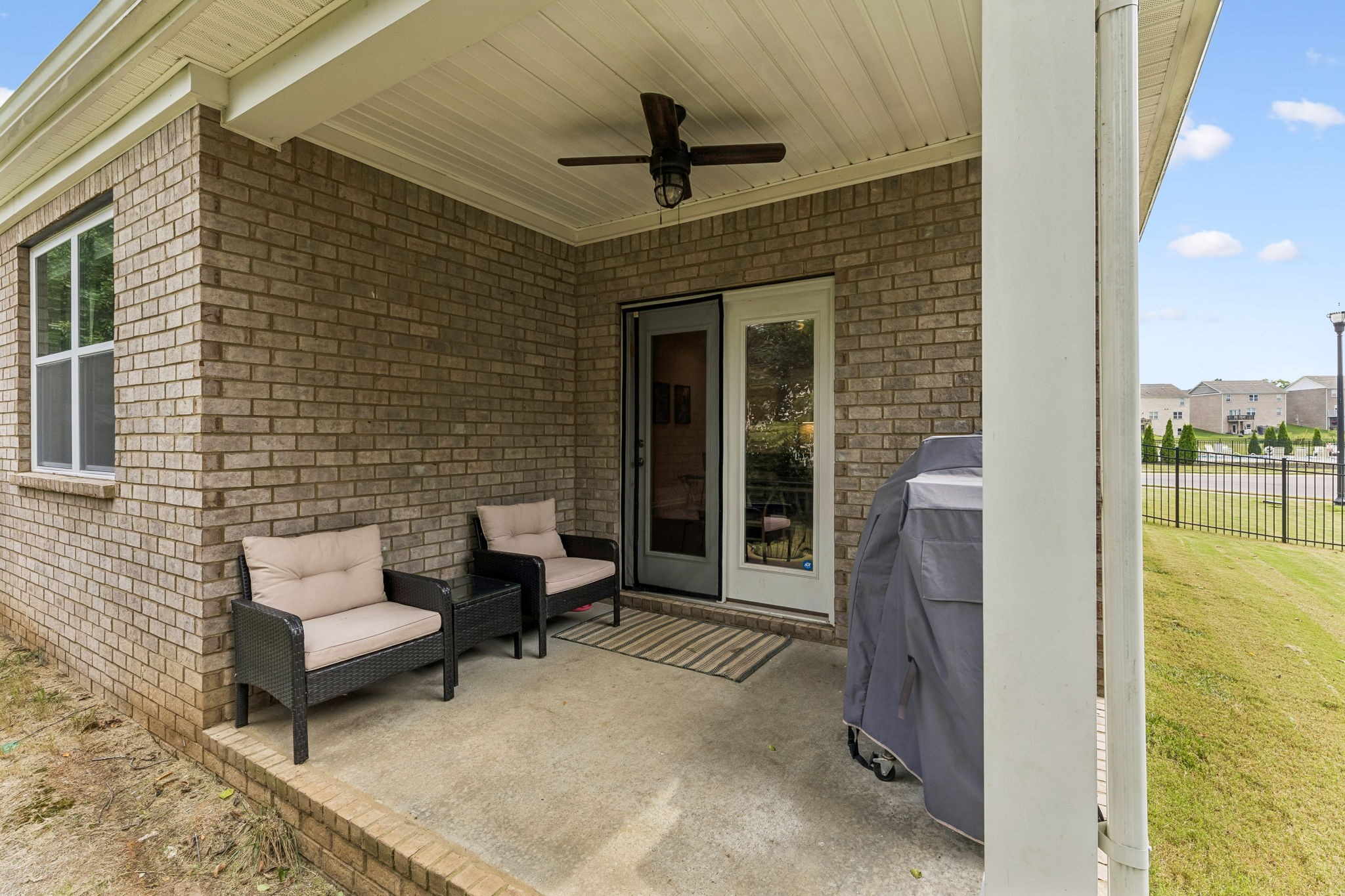 1230 Sylvan Park Dr