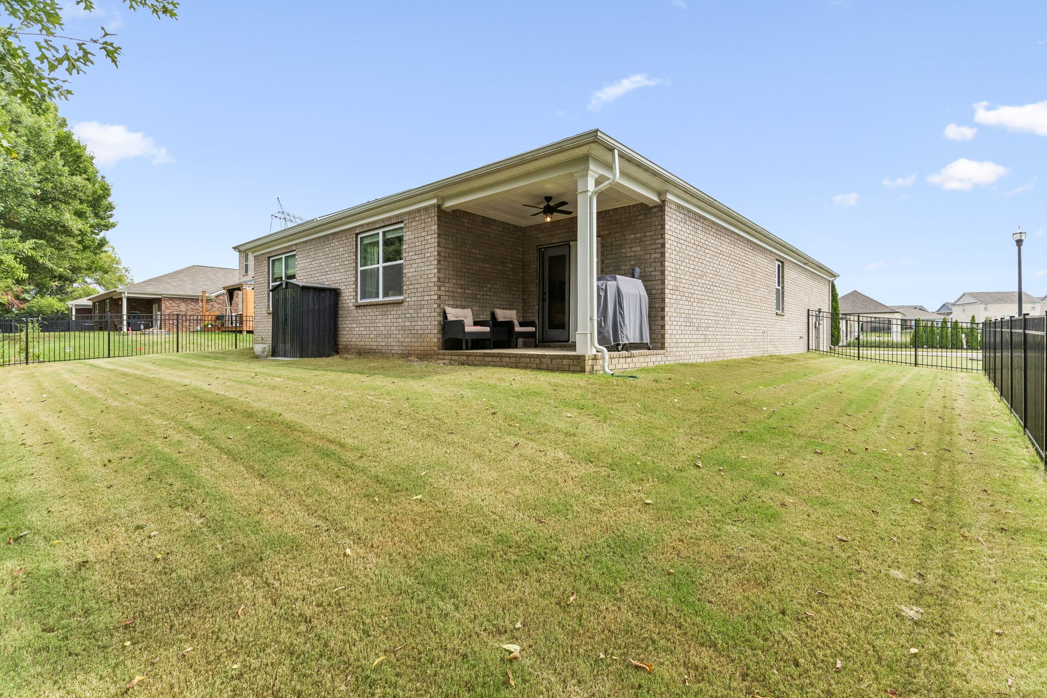 1230 Sylvan Park Dr