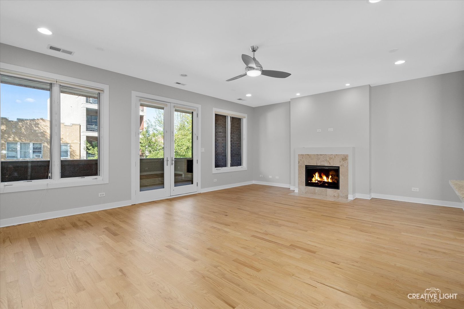 825 N California Avenue Unit: 2