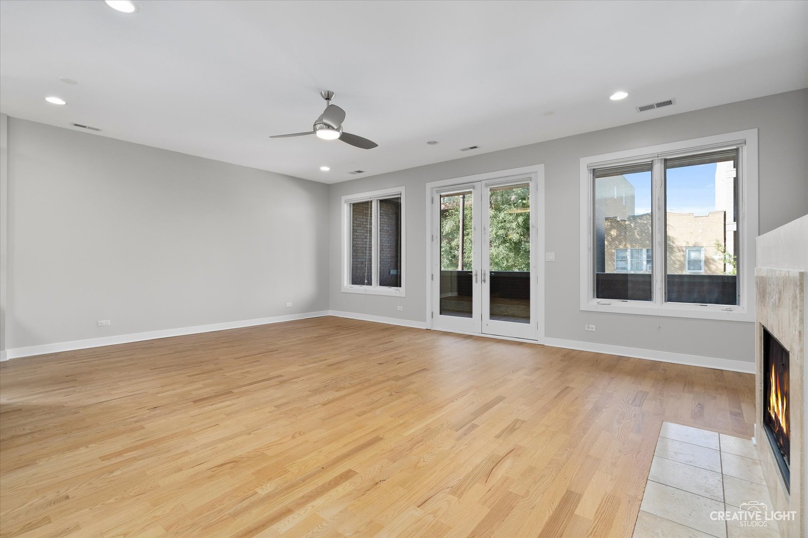 825 N California Avenue Unit: 2