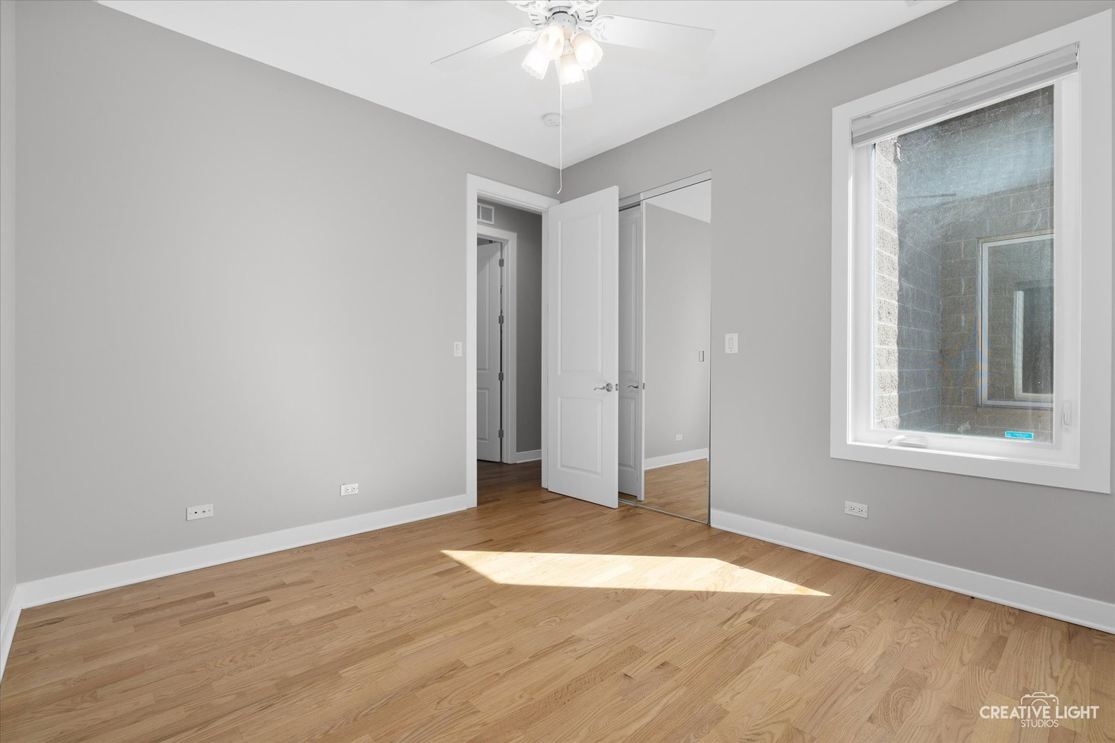 825 N California Avenue Unit: 2