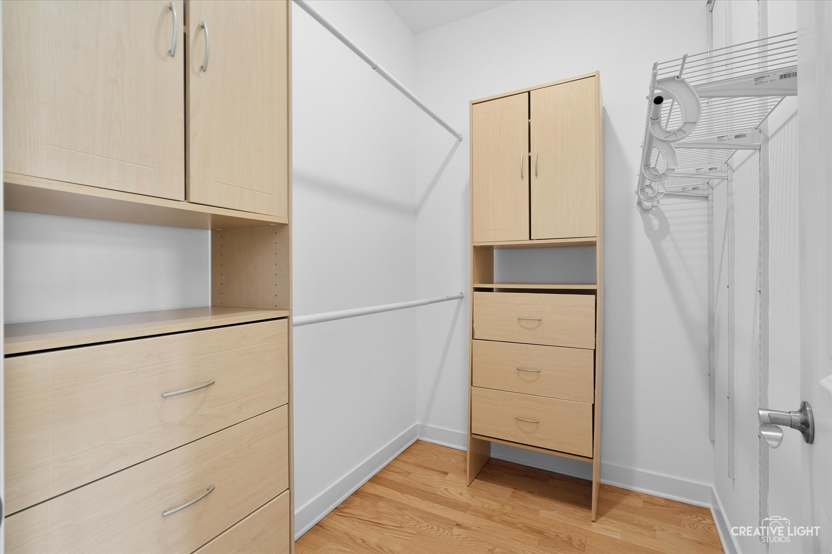 825 N California Avenue Unit: 2