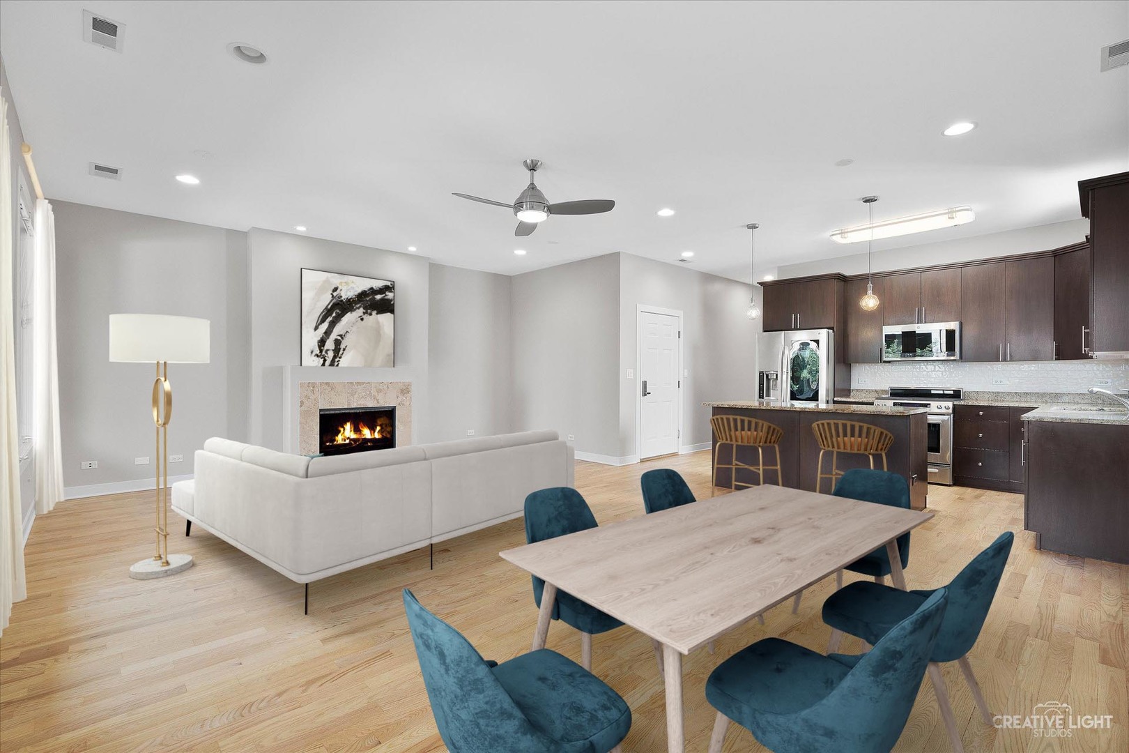 825 N California Avenue Unit: 2