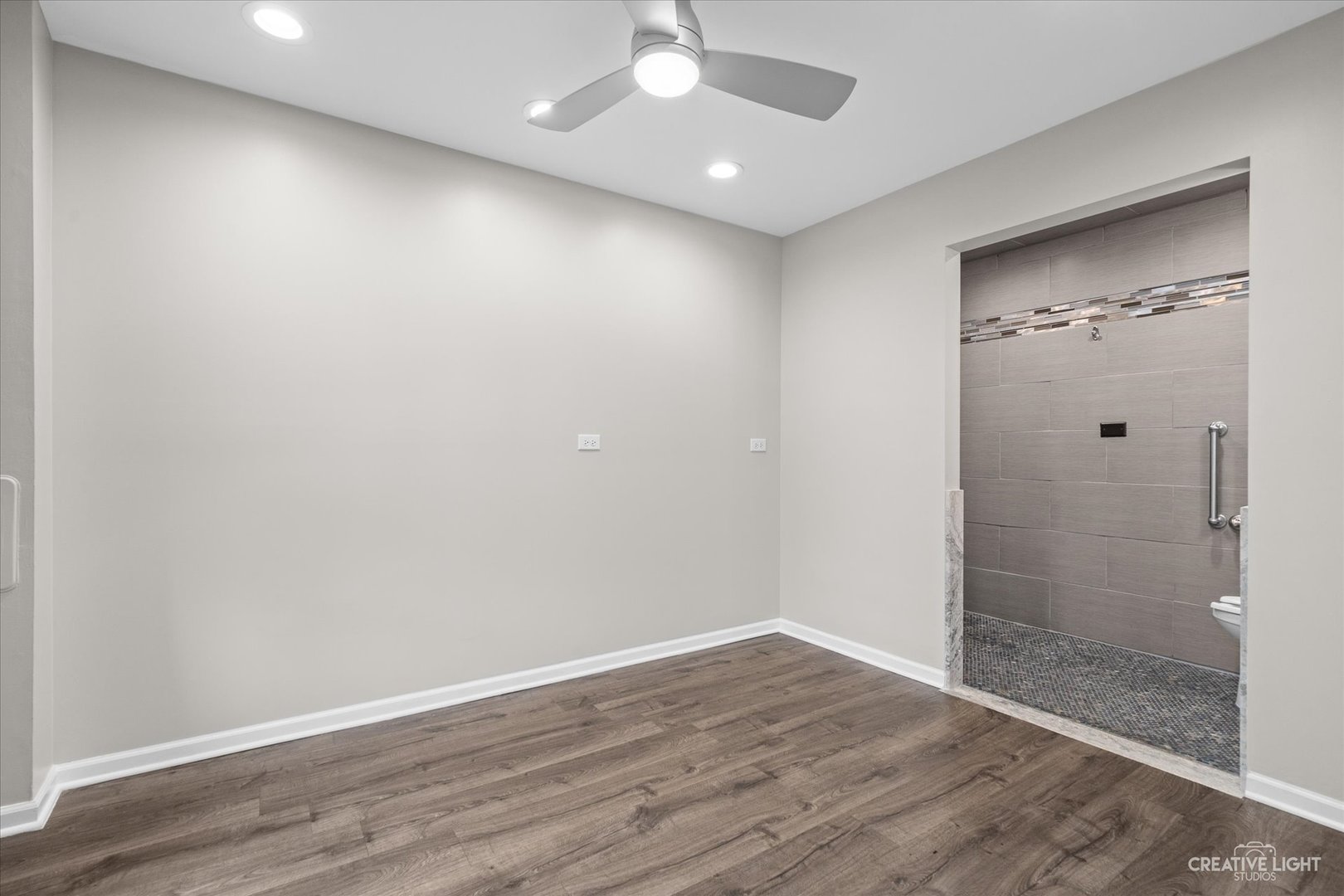 19W079 Avenue Barbizon