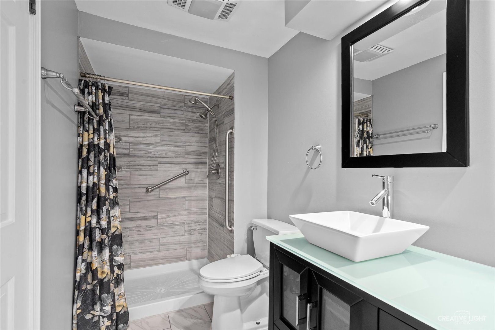 19W079 Avenue Barbizon