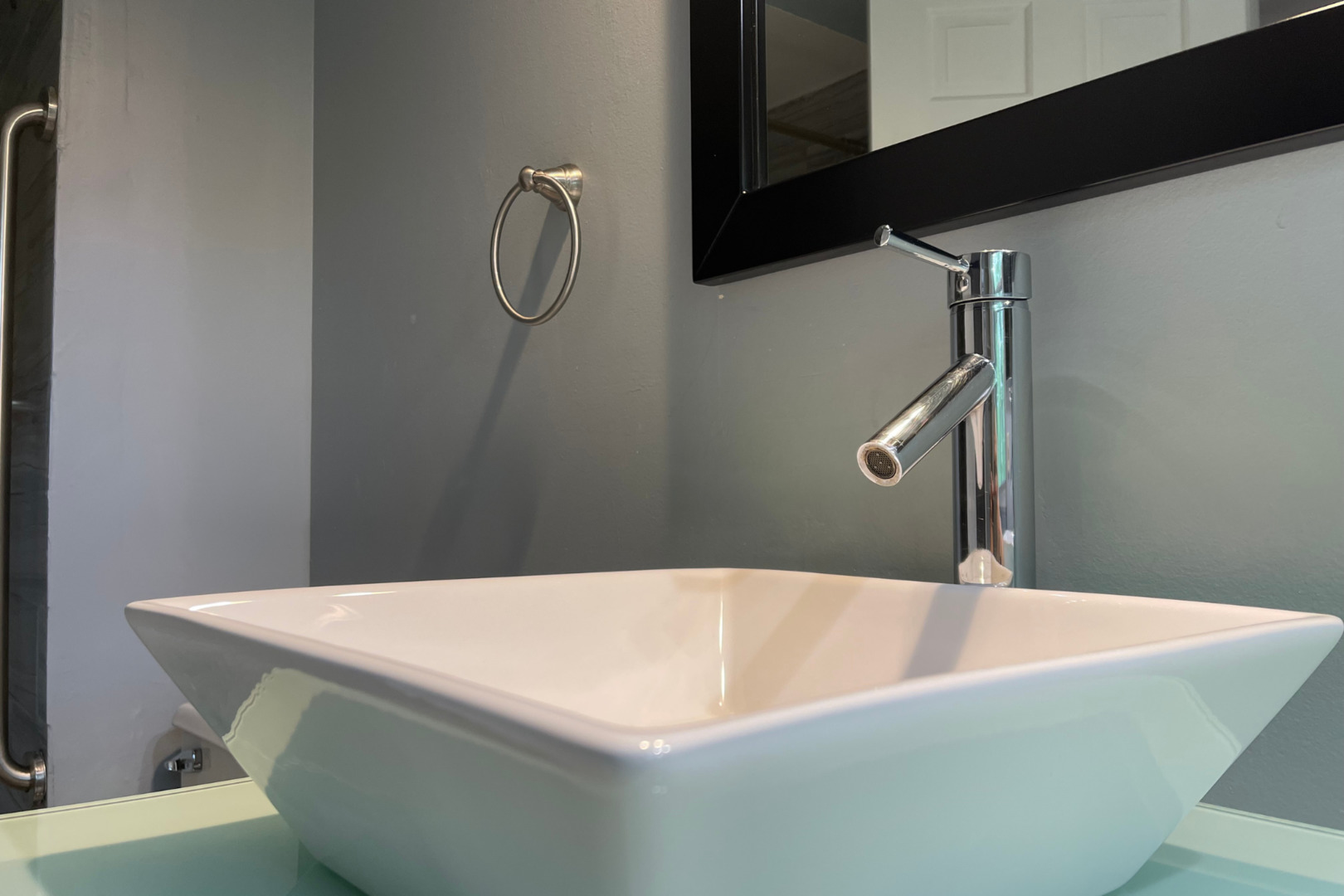 19W079 Avenue Barbizon