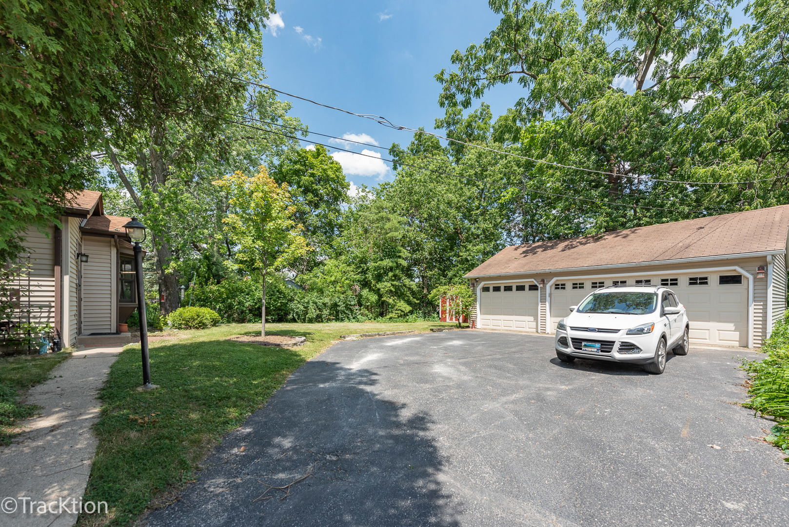 5253 Blodgett Avenue