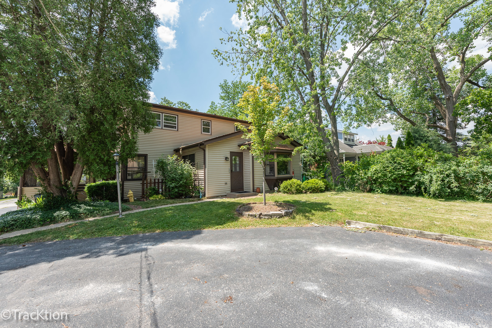 5253 Blodgett Avenue