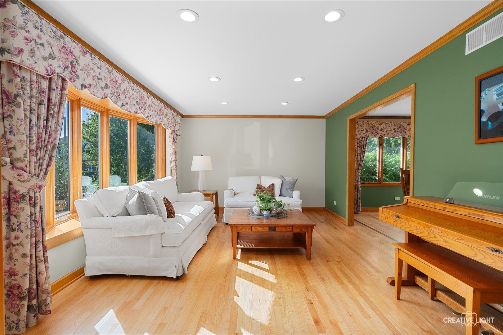 8232 Cromwell Avenue