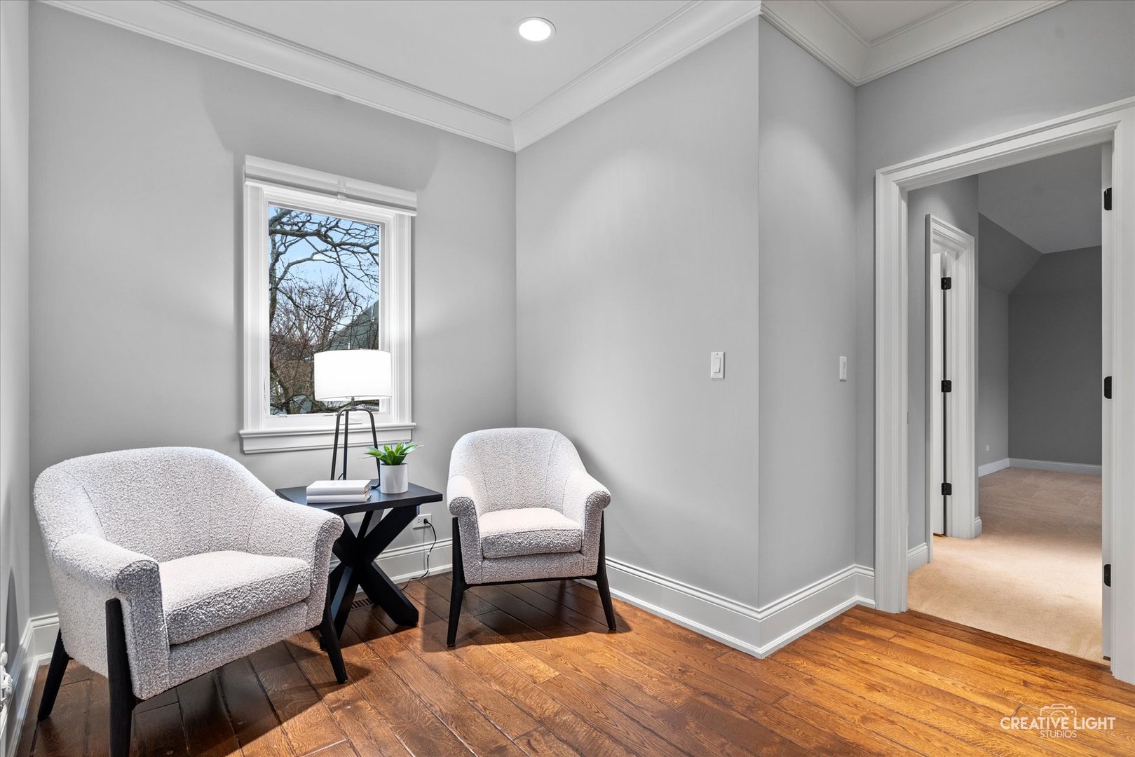 228 W Franklin Avenue