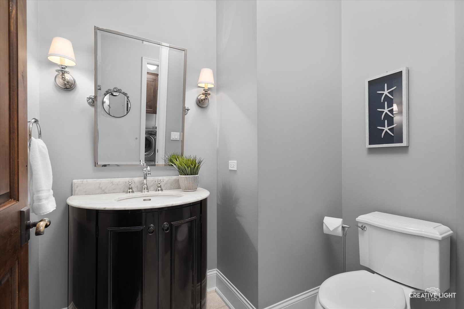 228 W Franklin Avenue