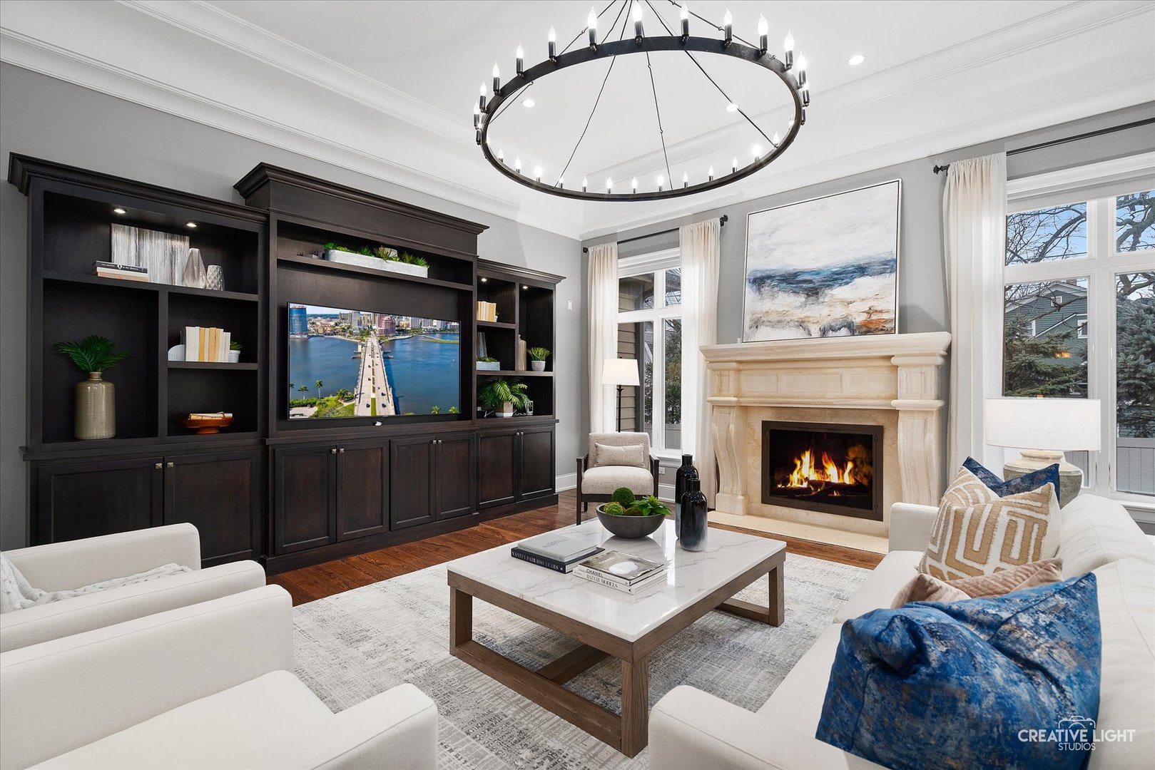 228 W Franklin Avenue