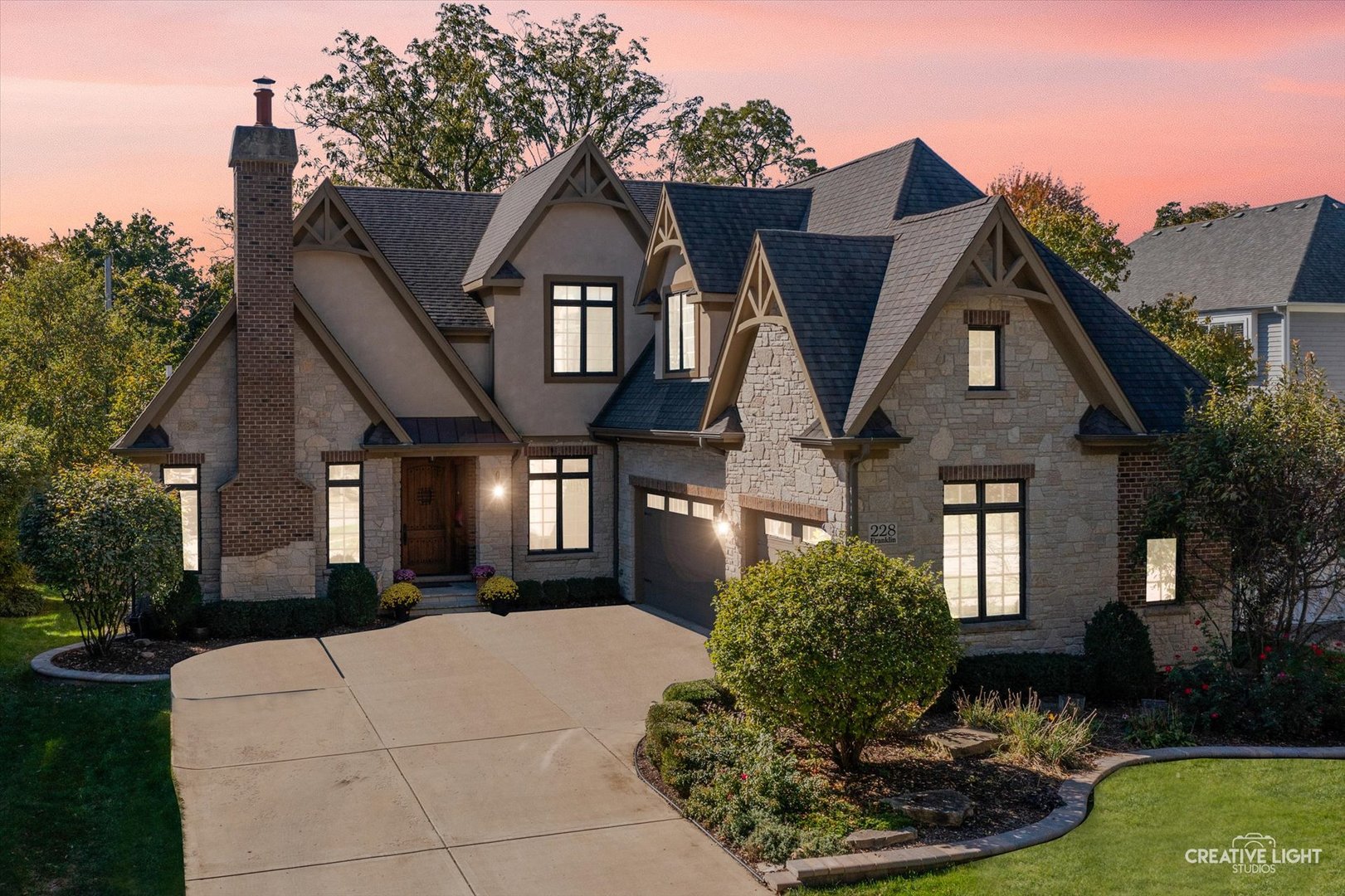 228 W Franklin Avenue