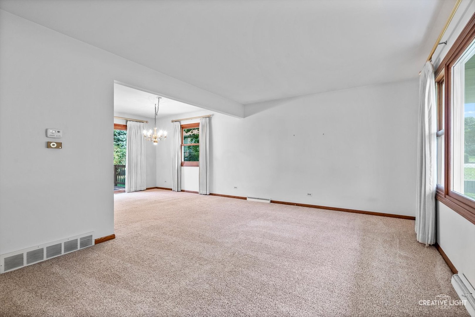 138 W Chicago Avenue