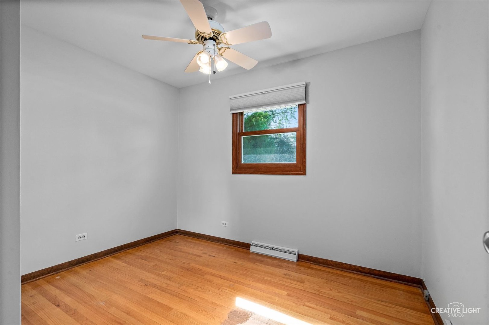 138 W Chicago Avenue