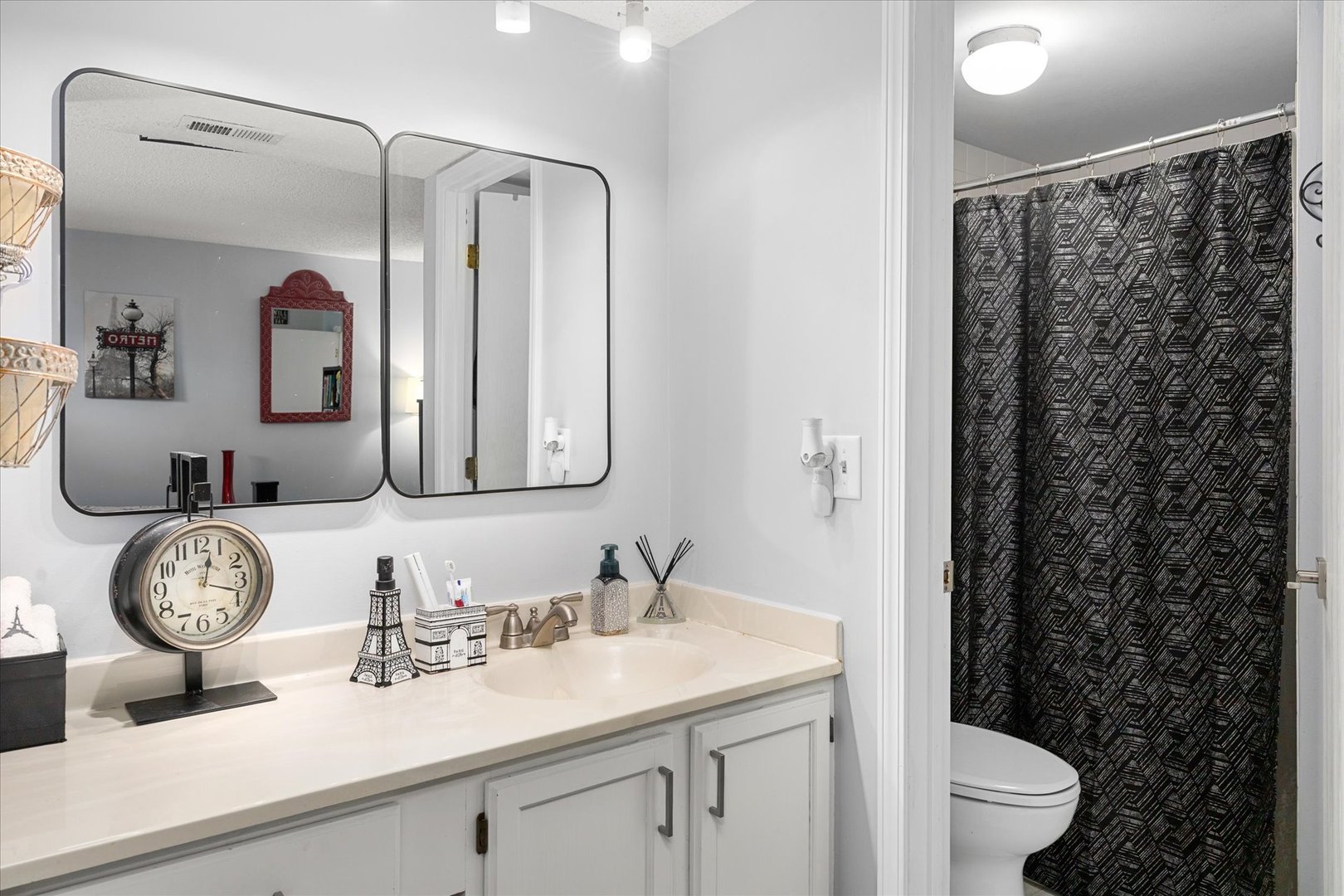 2220 Wharf Drive Unit: 1906