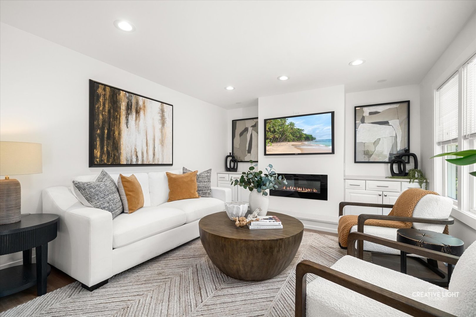 5505 Pershing Avenue