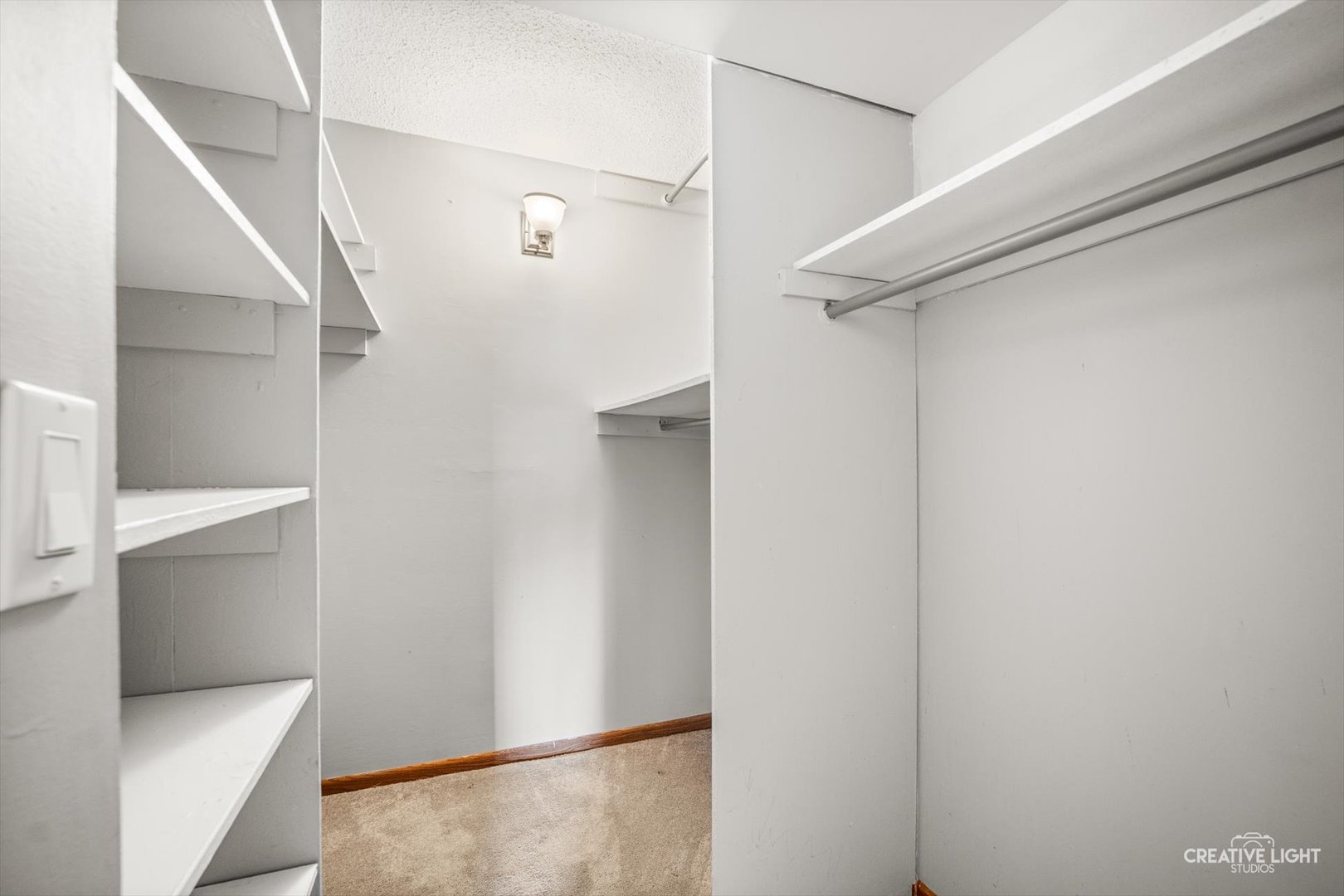 2015 S Finley Road Unit: 1104