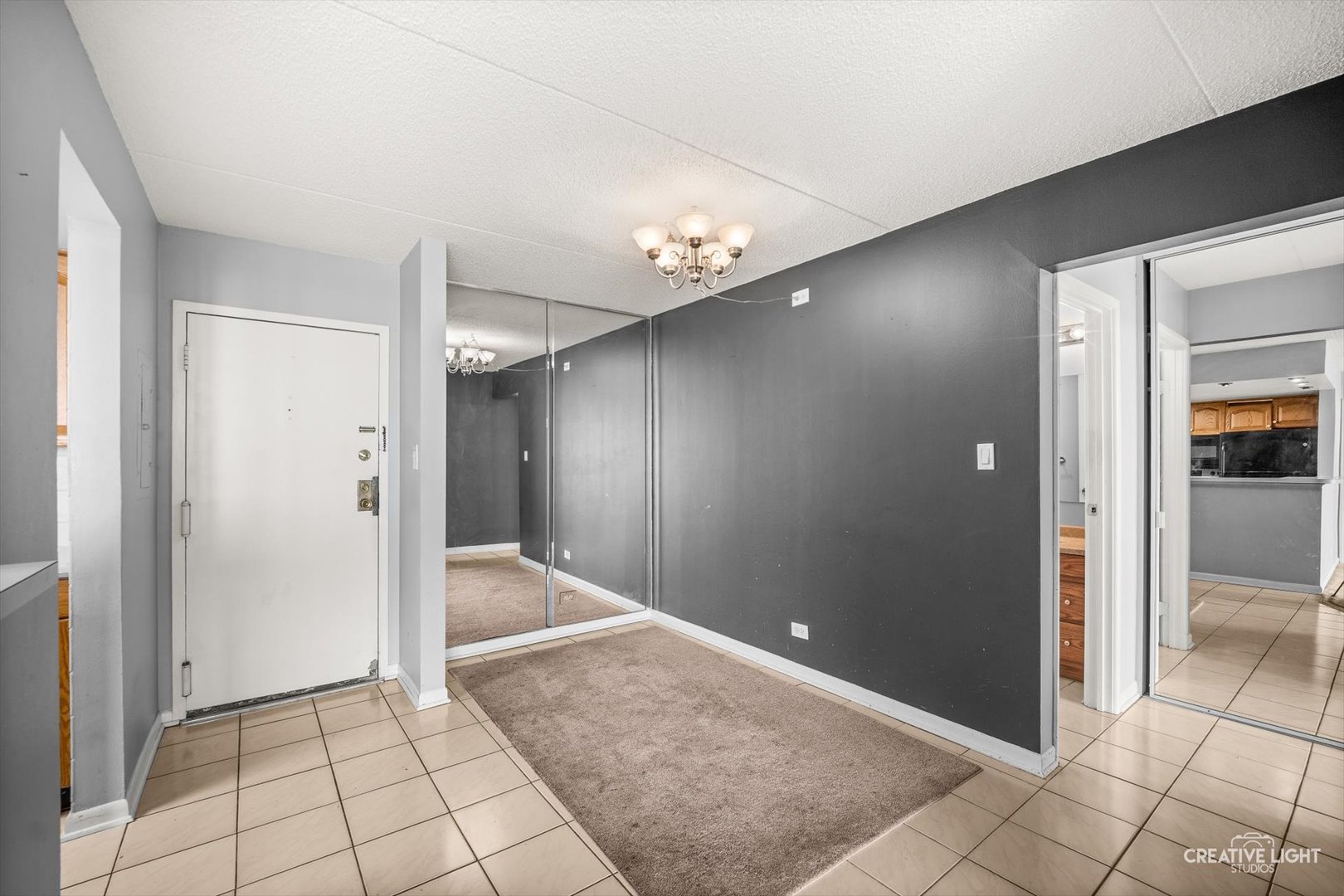 2015 S Finley Road Unit: 1104