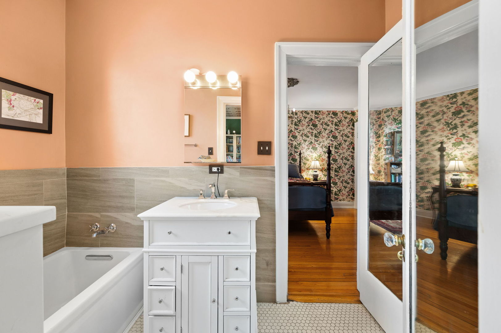3800 N Lake Shore Drive Unit: 5E
