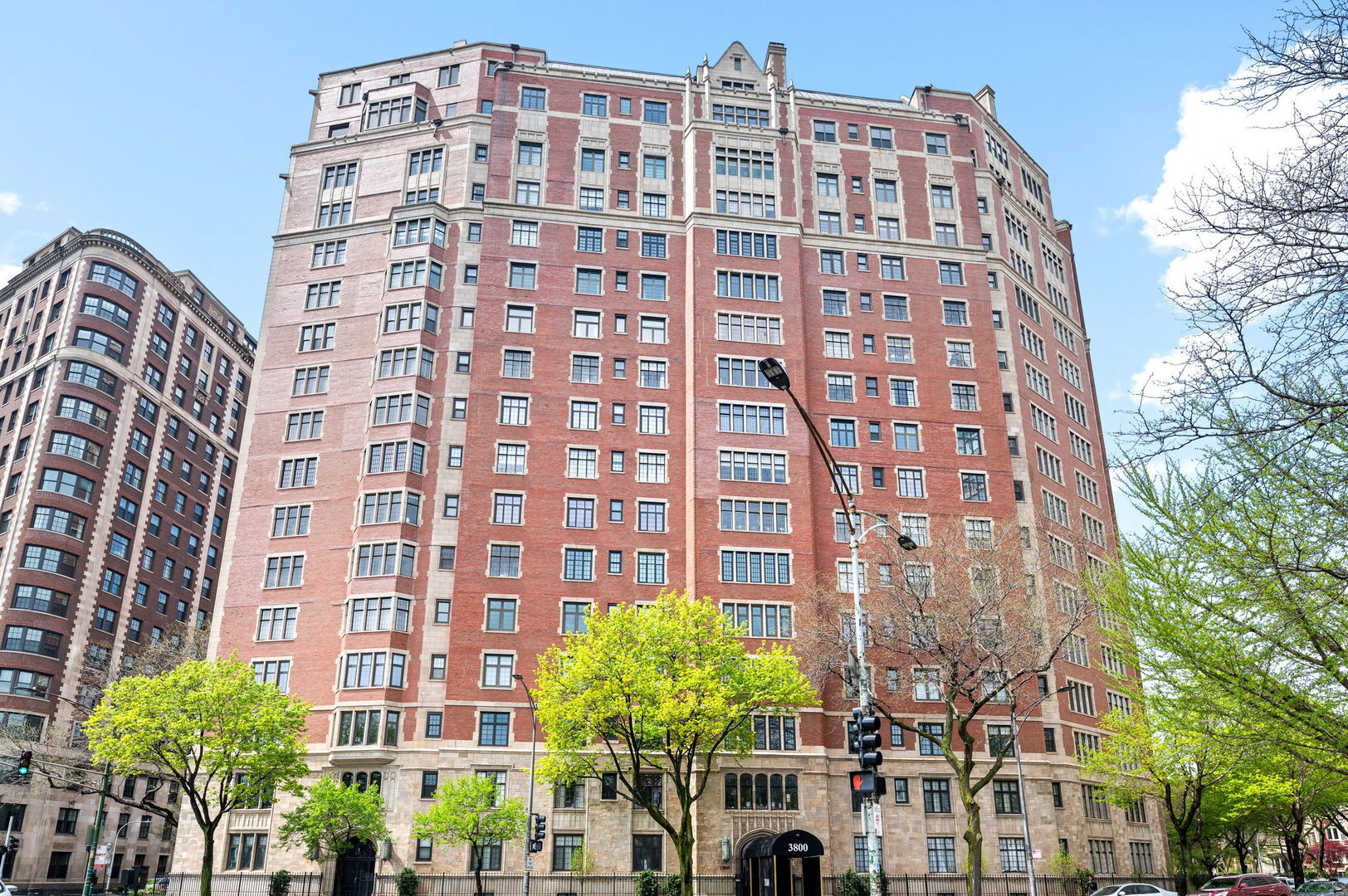 3800 N Lake Shore Drive Unit: 5E
