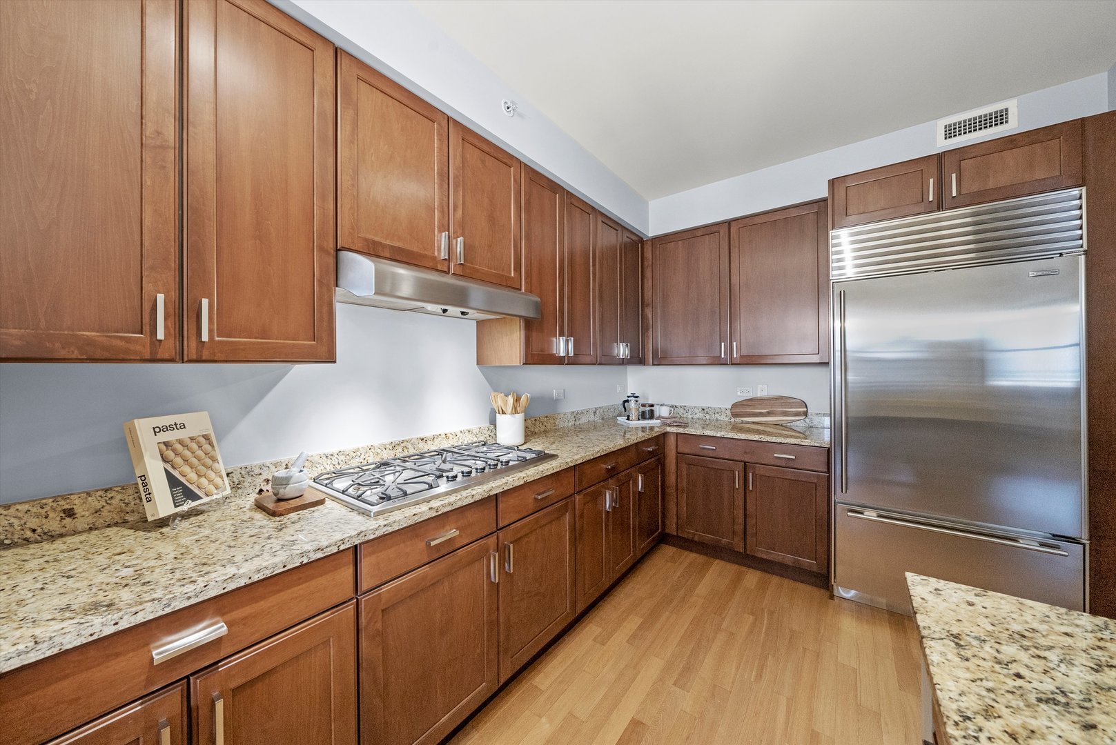 310 S Michigan Avenue Unit: 2101