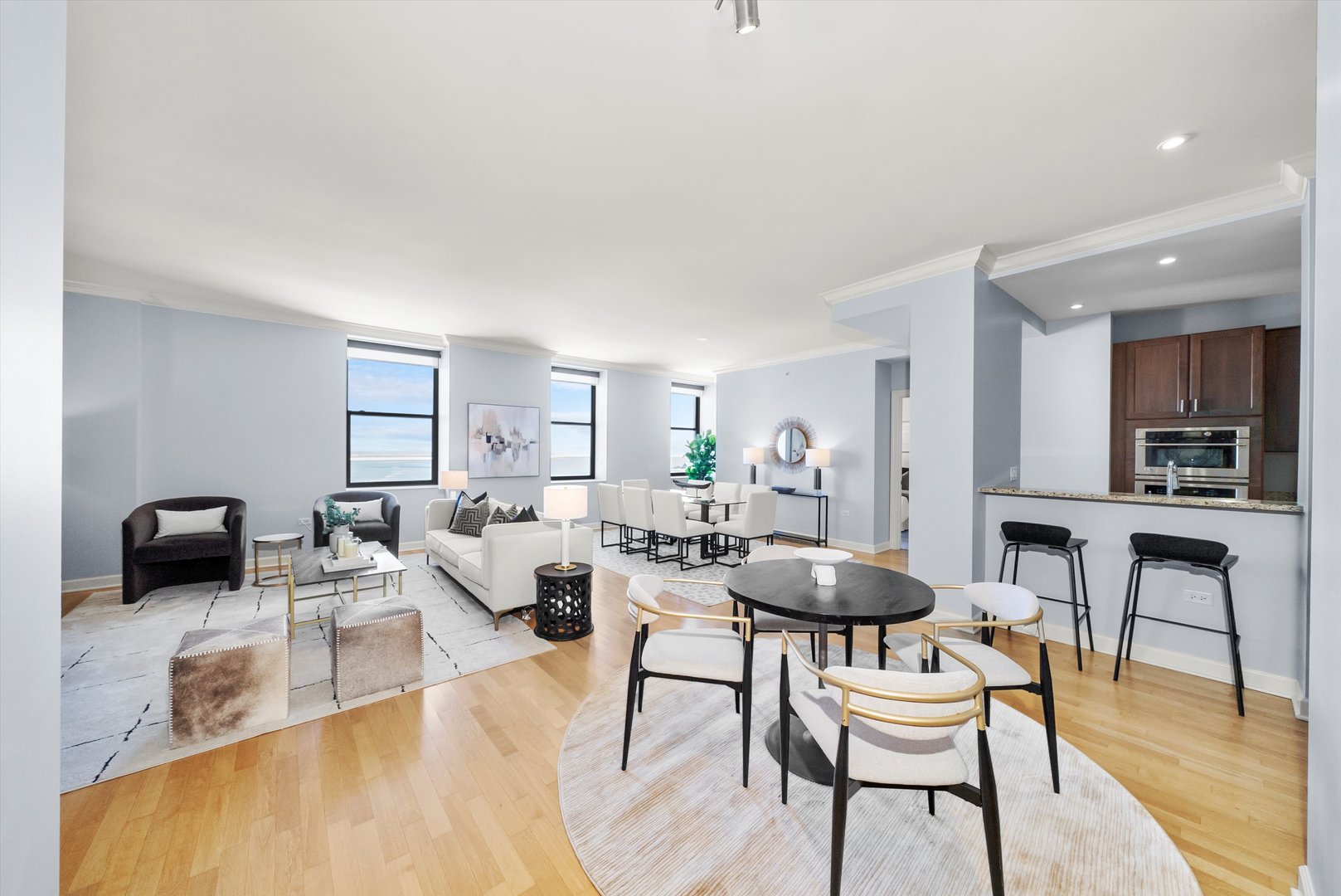 310 S Michigan Avenue Unit: 2101