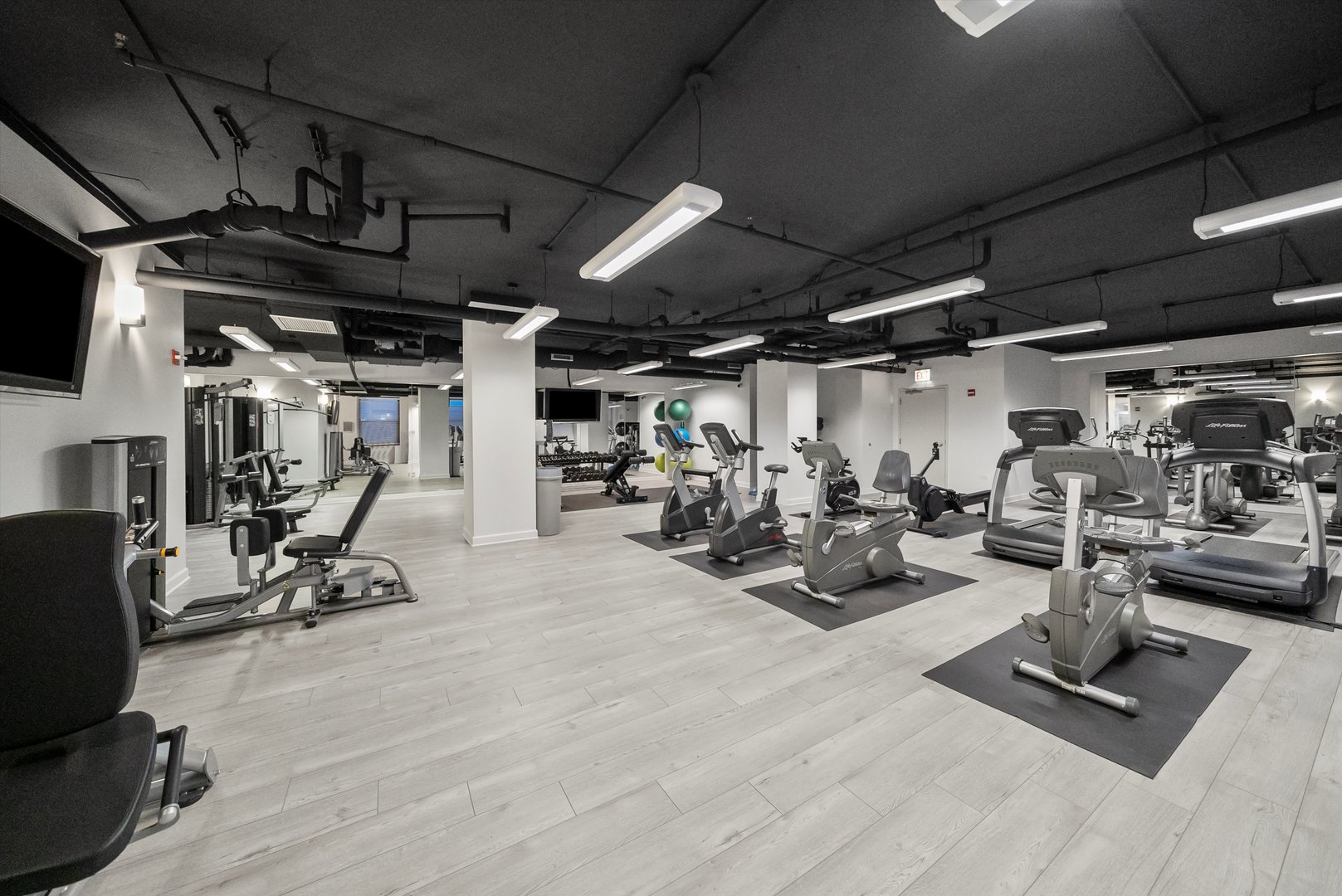 310 S Michigan Avenue Unit: 2101