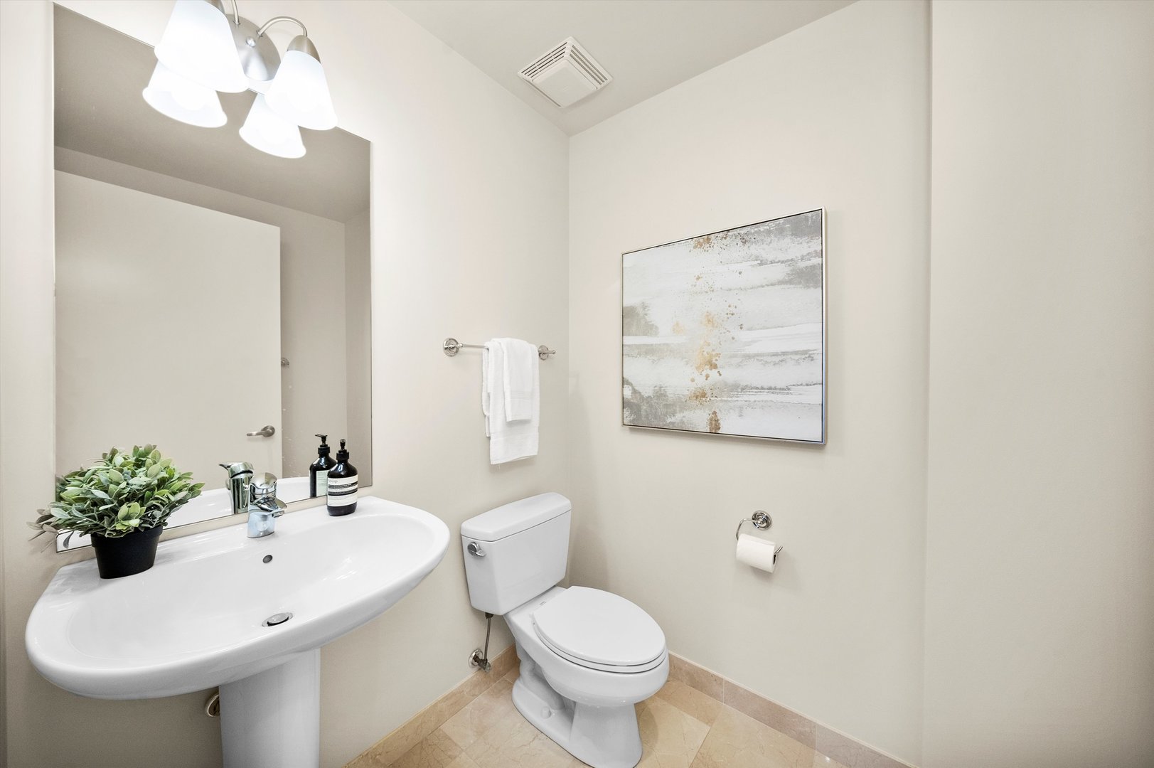 310 S Michigan Avenue Unit: 2101