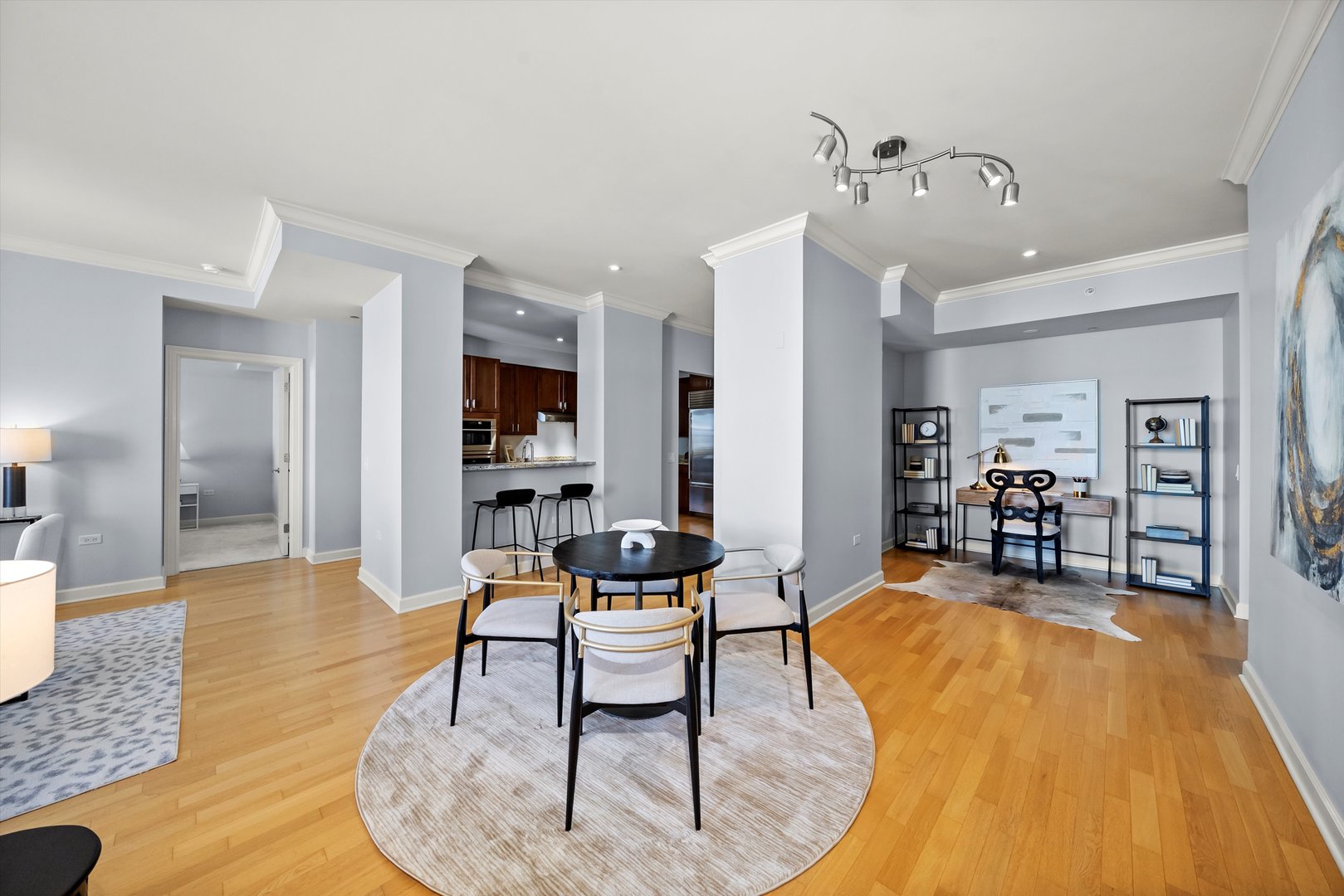 310 S Michigan Avenue Unit: 2101