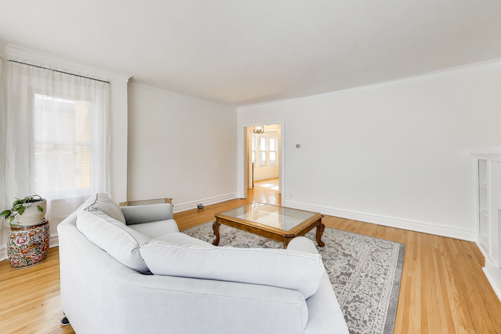 6224 N Rockwell Street