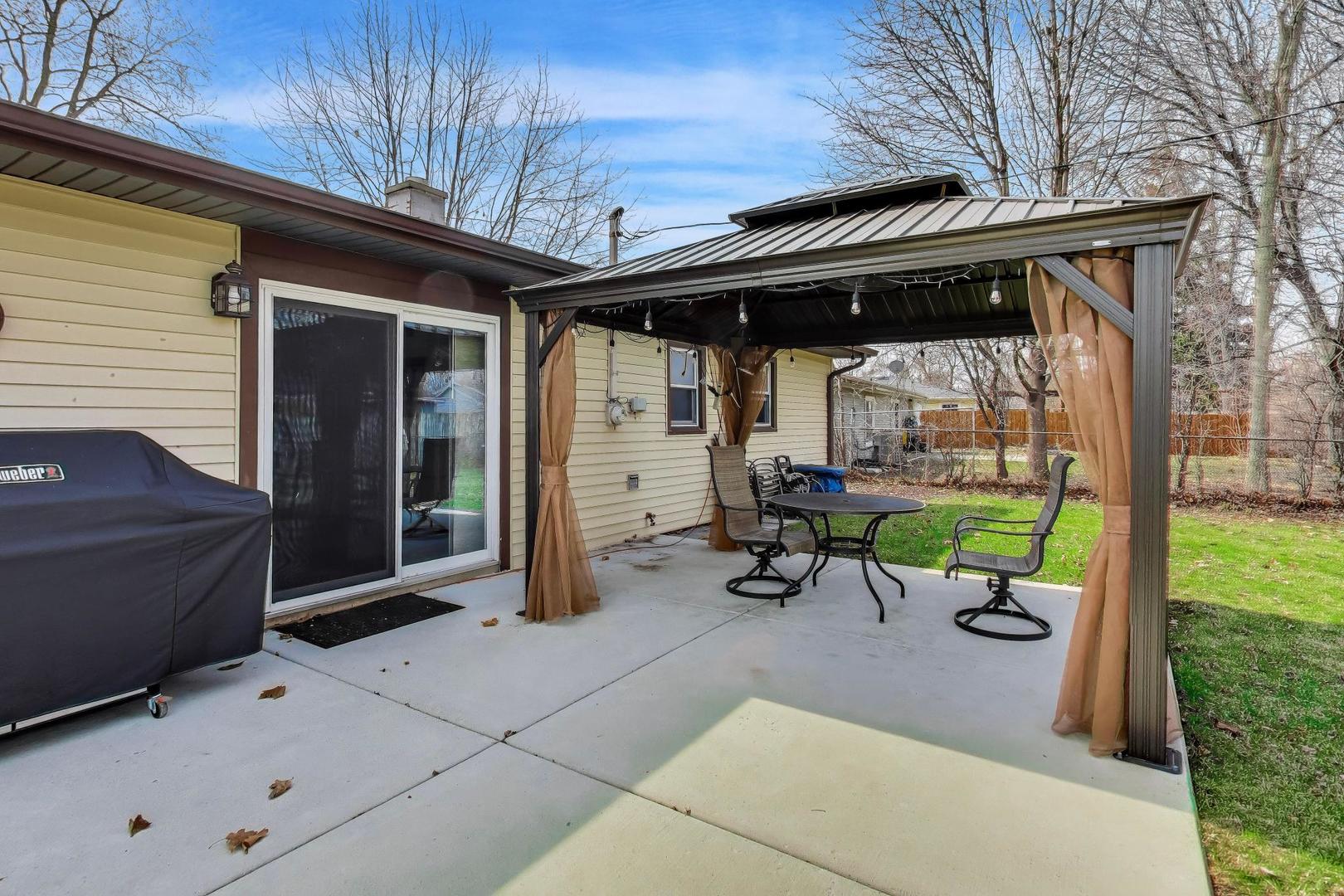 1008 Woodland Drive