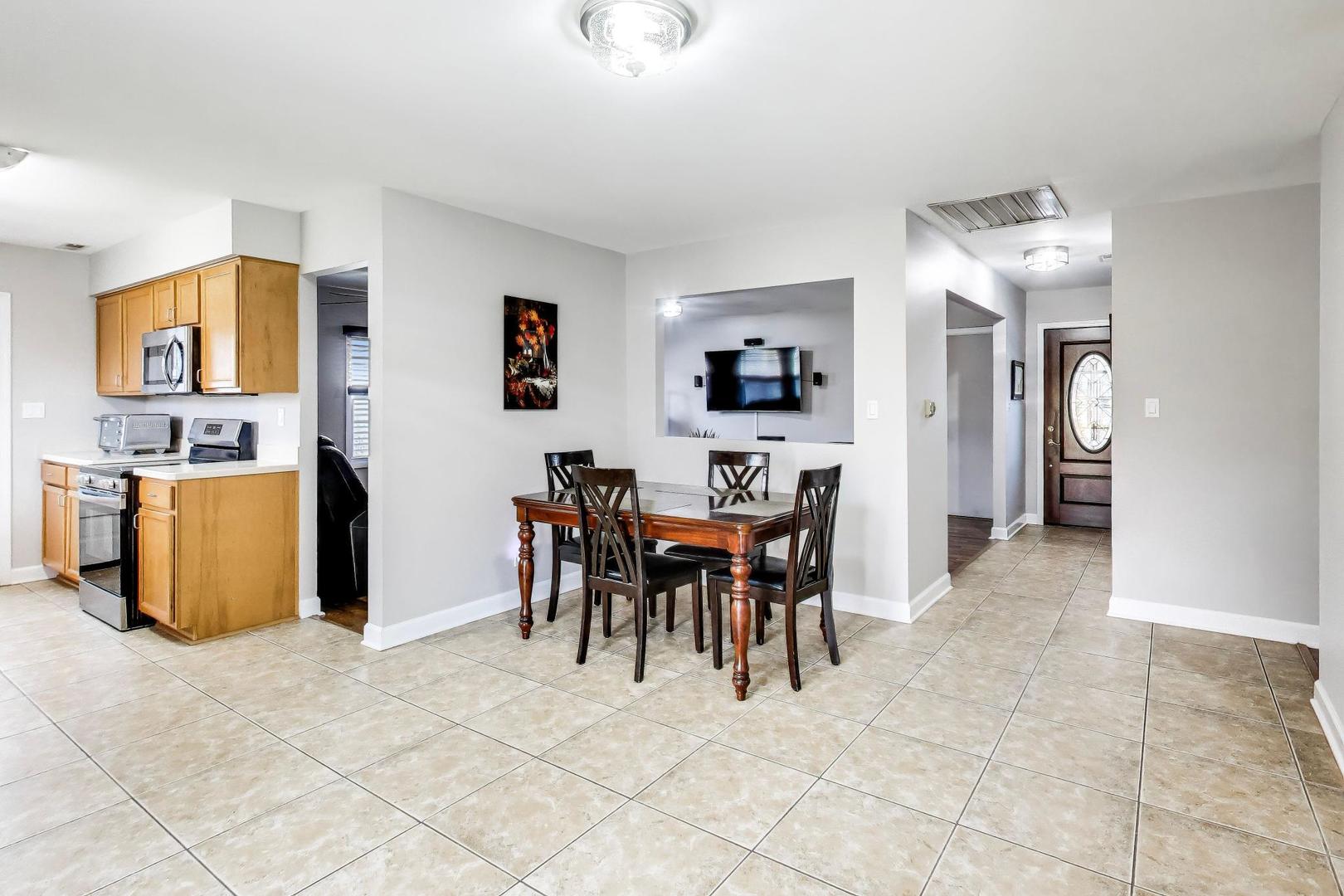 1008 Woodland Drive