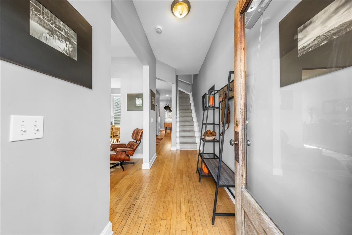 2159 W Wilson Avenue