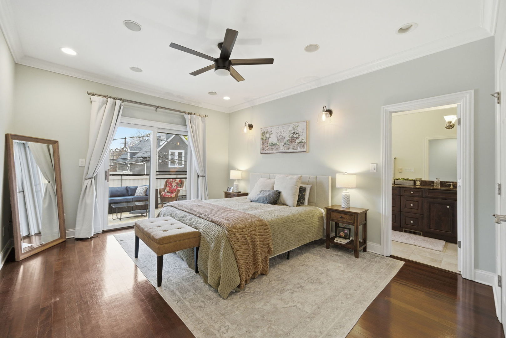 1443 W Belmont Avenue Unit: 1