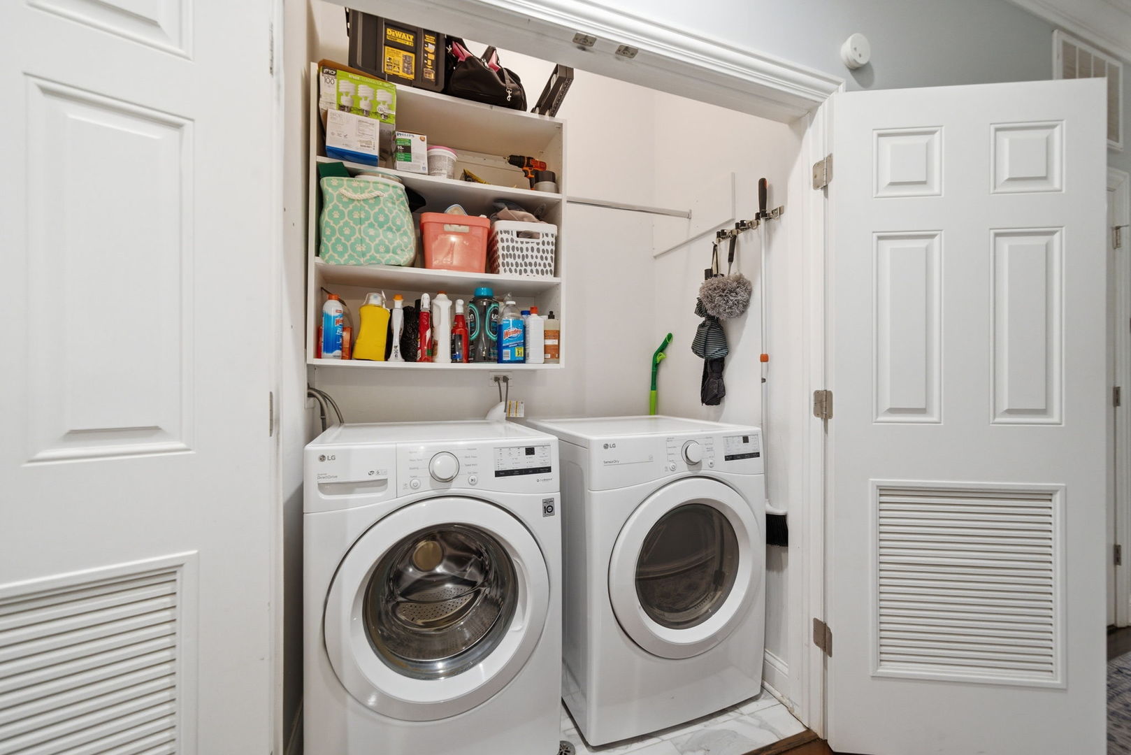 1443 W Belmont Avenue Unit: 1