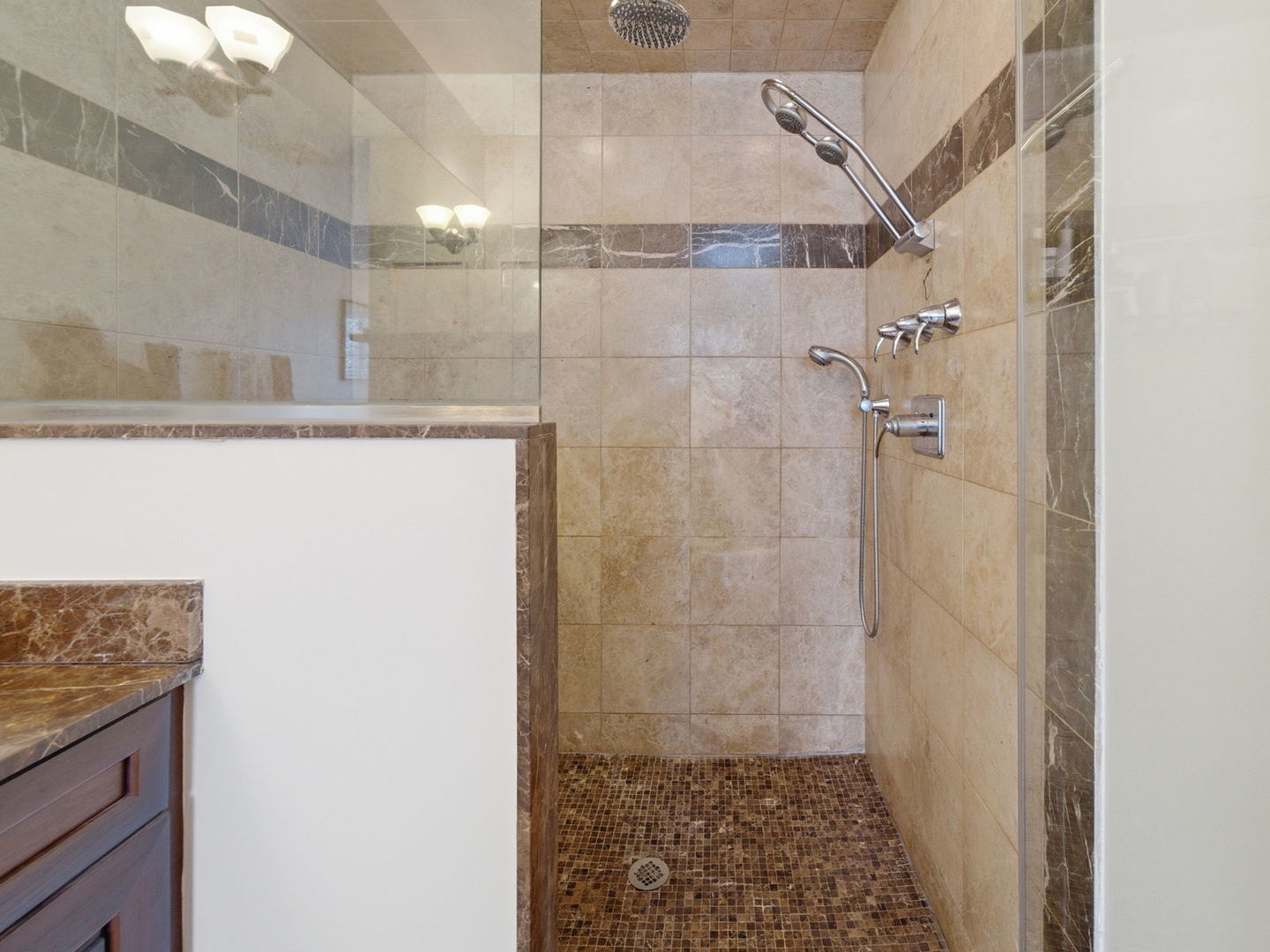1443 W Belmont Avenue Unit: 1