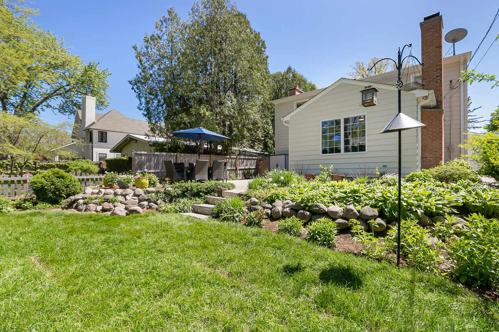 348 E Woodland Road