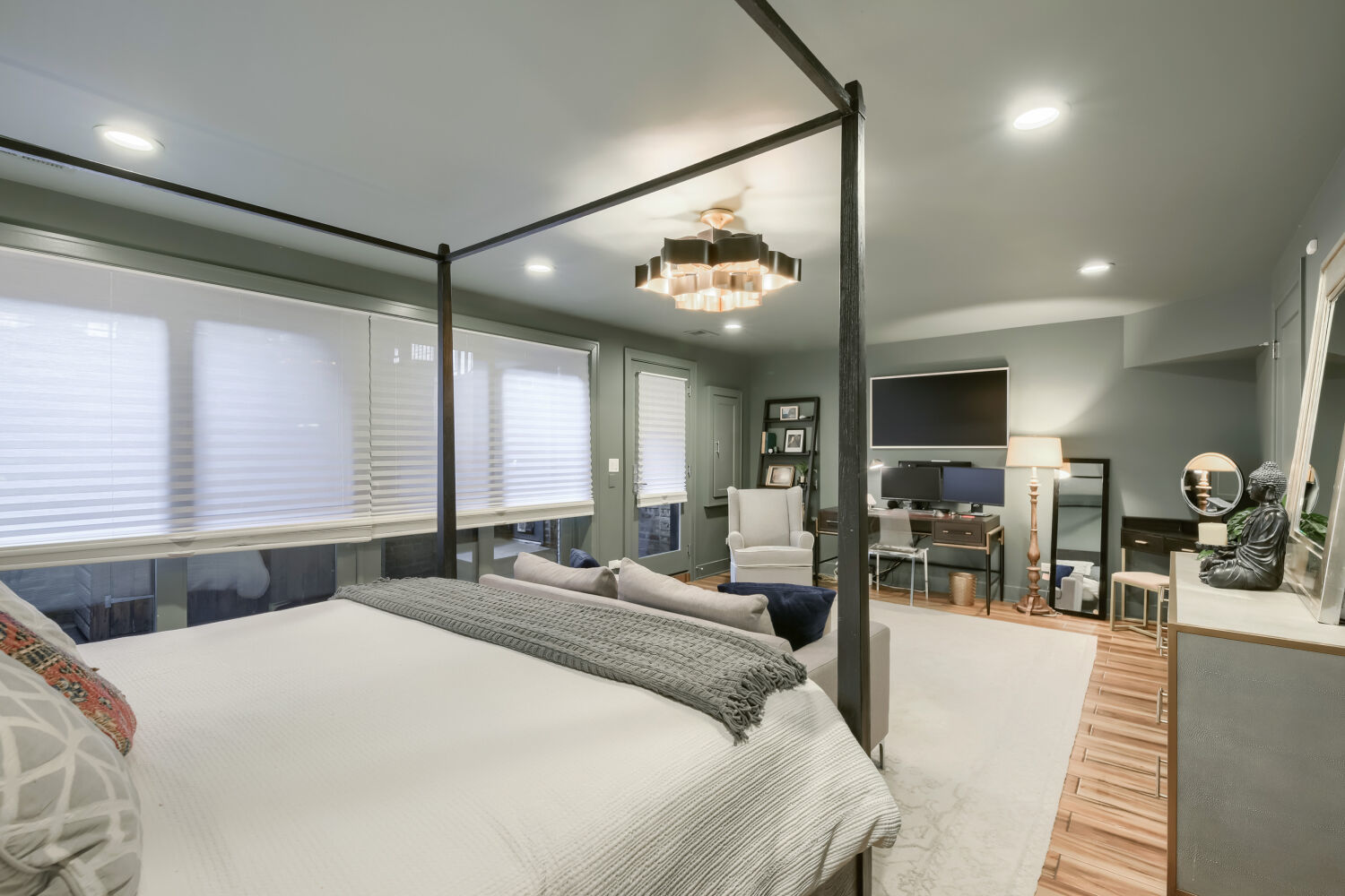 3737 N Damen Avenue Unit: 1