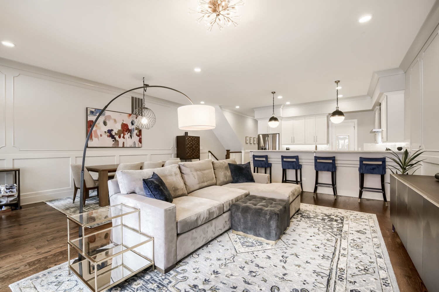 3737 N Damen Avenue Unit: 1