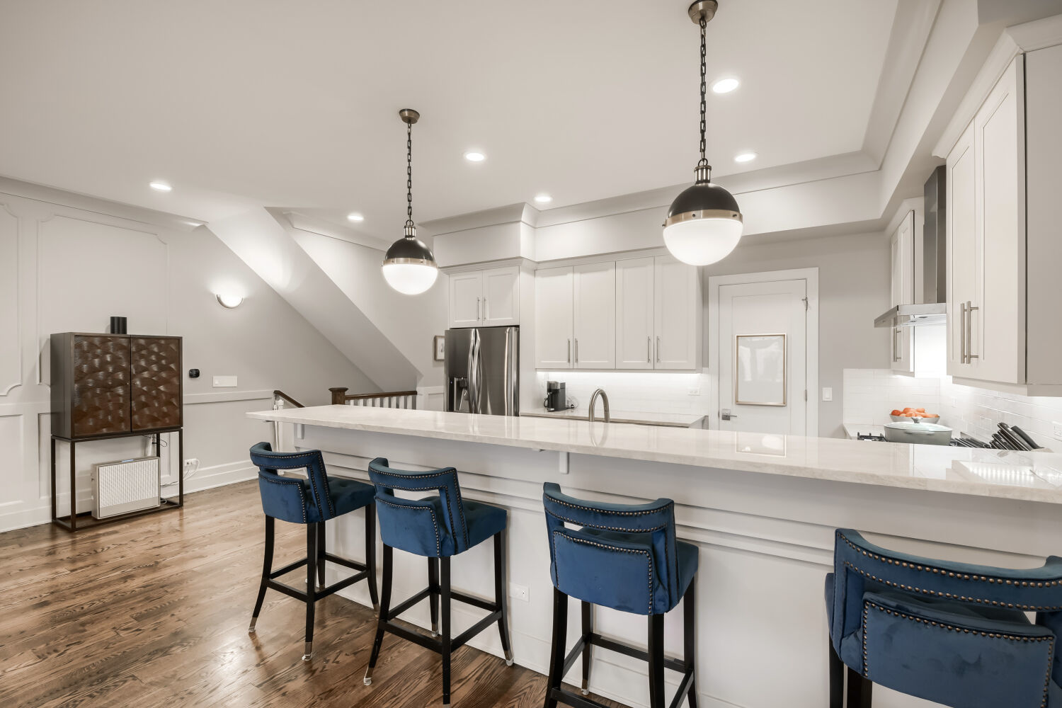 3737 N Damen Avenue Unit: 1