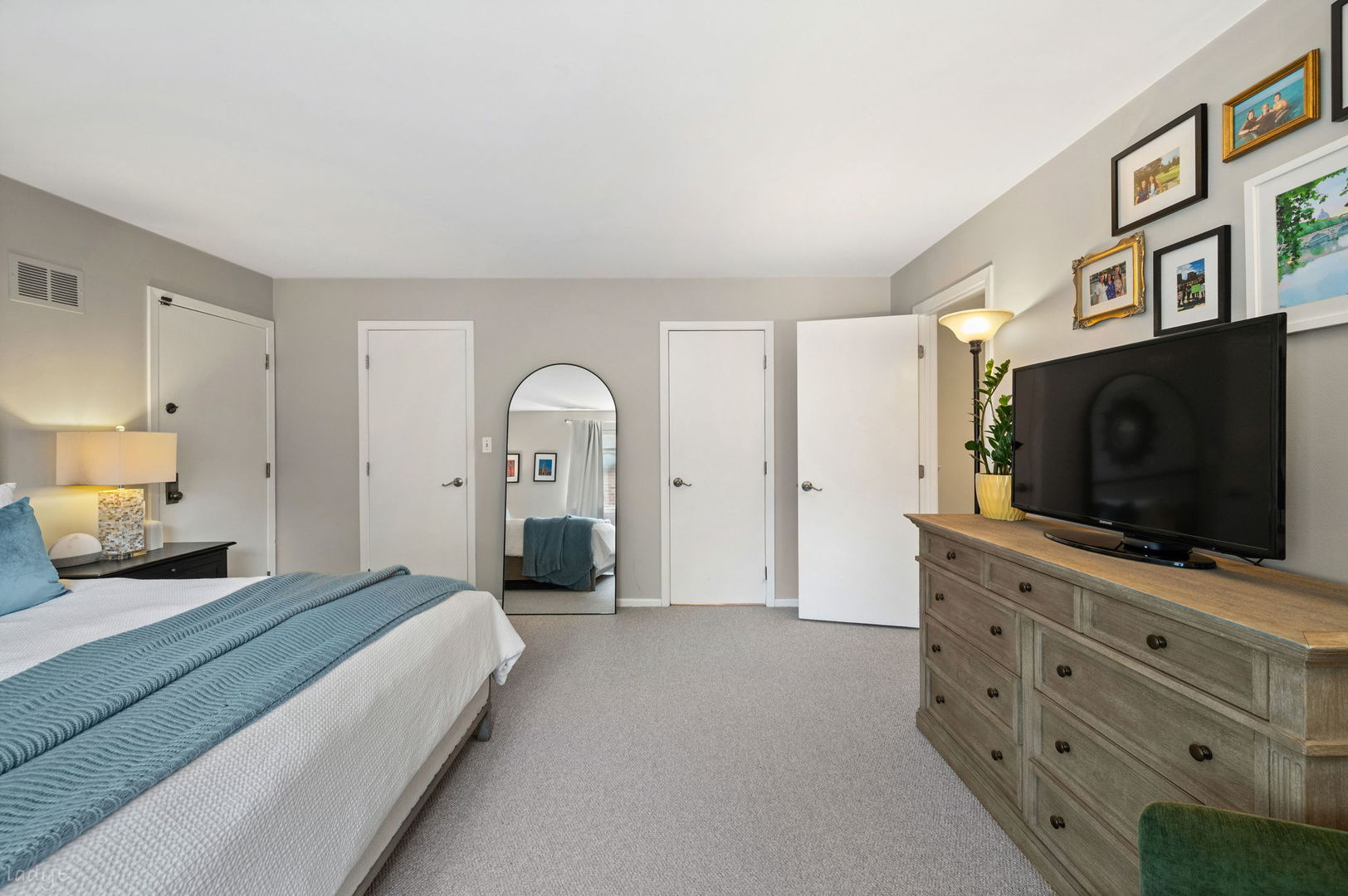 1651 N Dayton Street Unit: 304