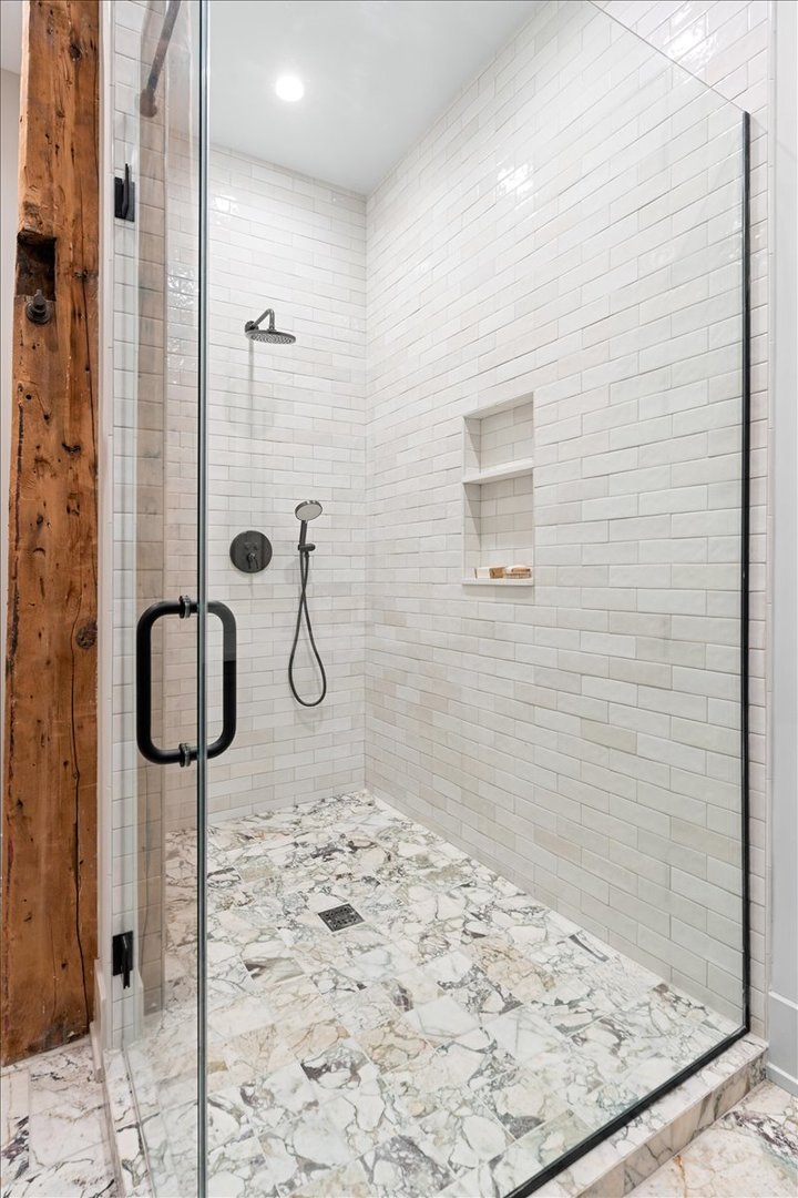 368 W Huron Street Unit: 4S