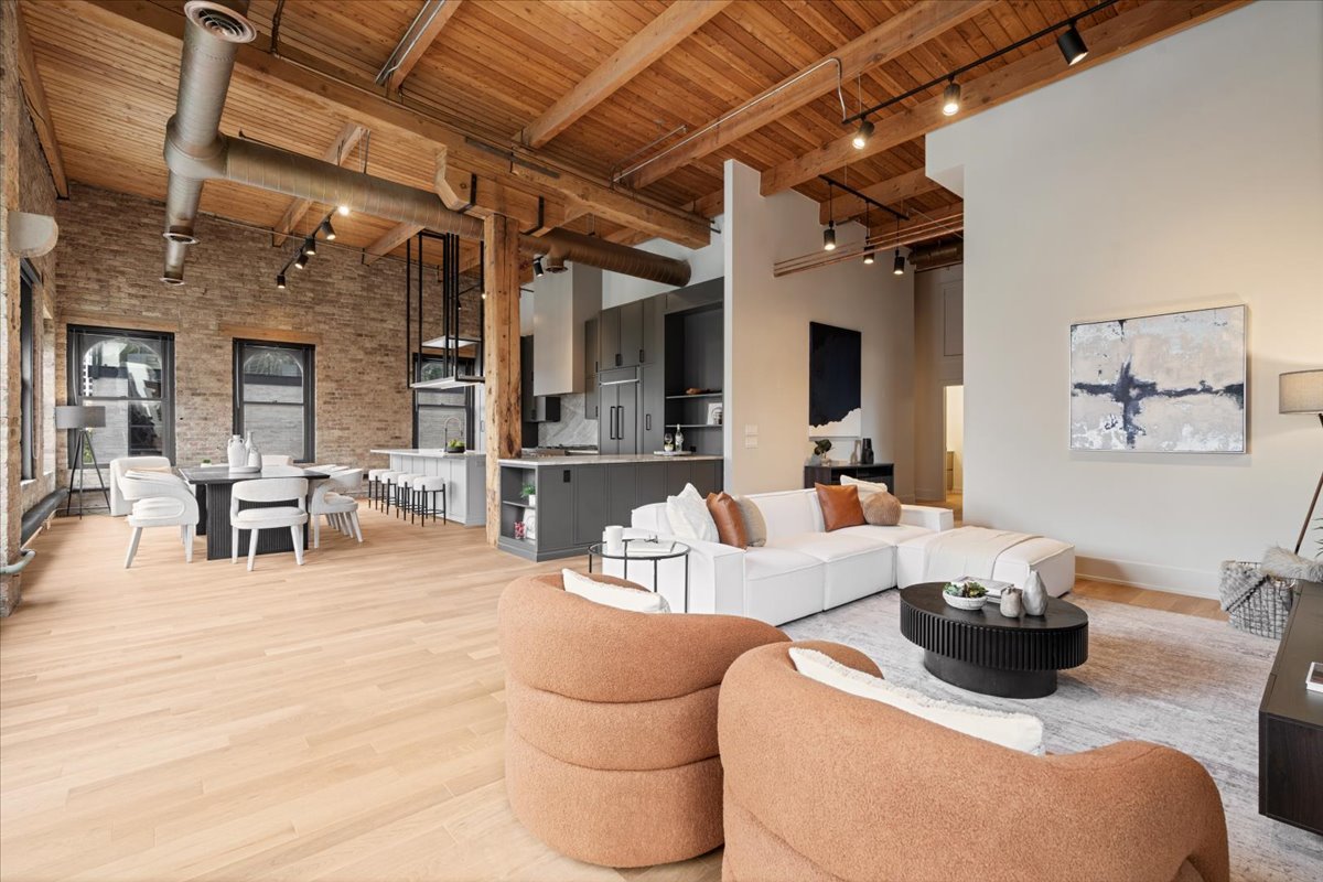 368 W Huron Street Unit: 4S