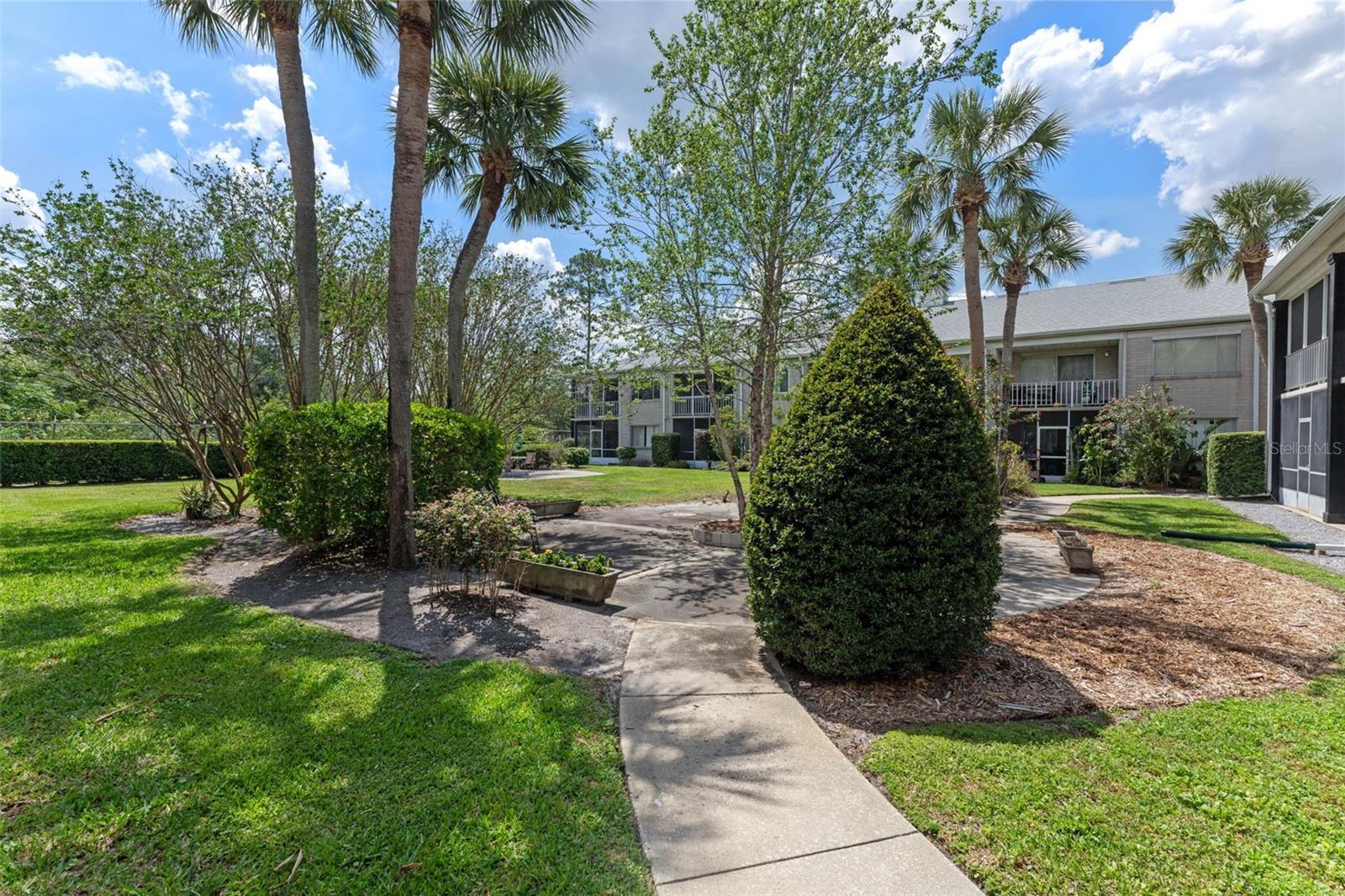 1250 S DENNING DR #111