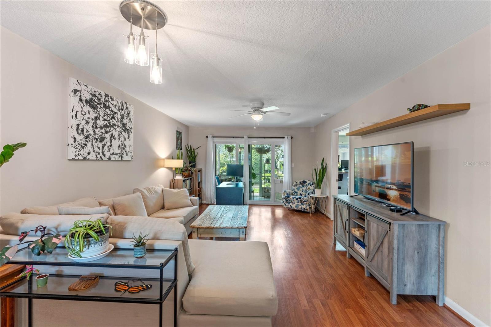 1250 S DENNING DR #111