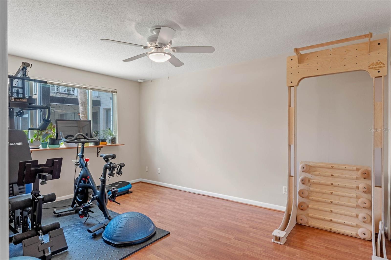 1250 S DENNING DR #111
