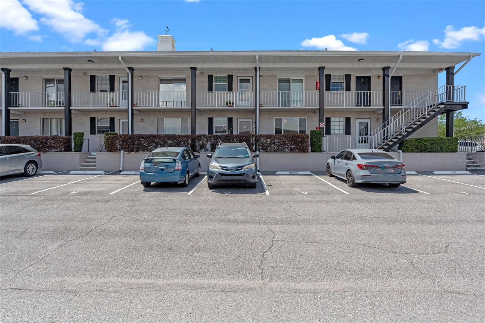 1250 S DENNING DR #111