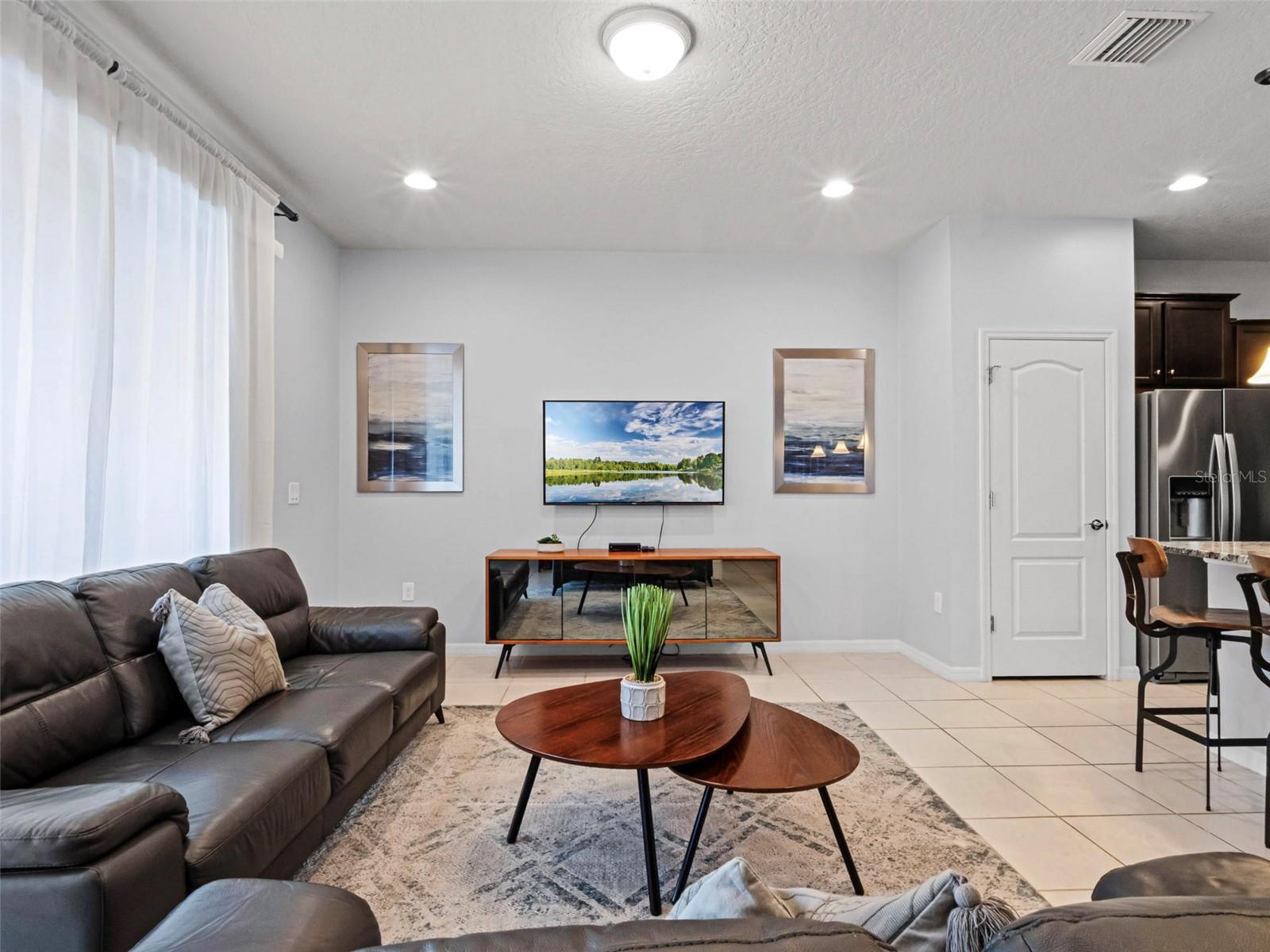 2432 TANGIER DR